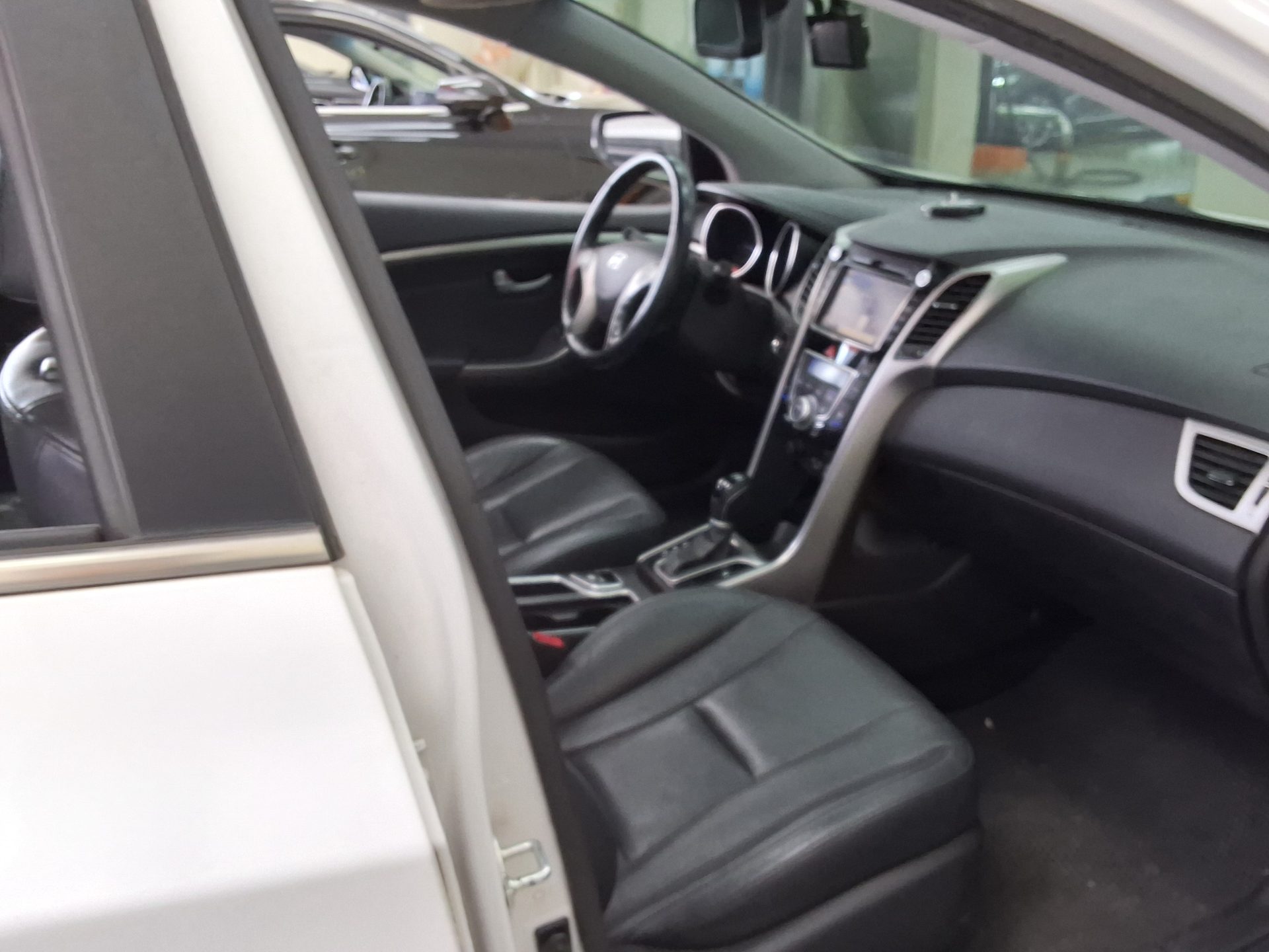 2014 - hyundai i30