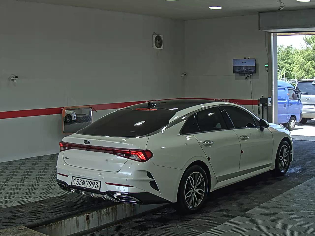 2021 - kia k5
