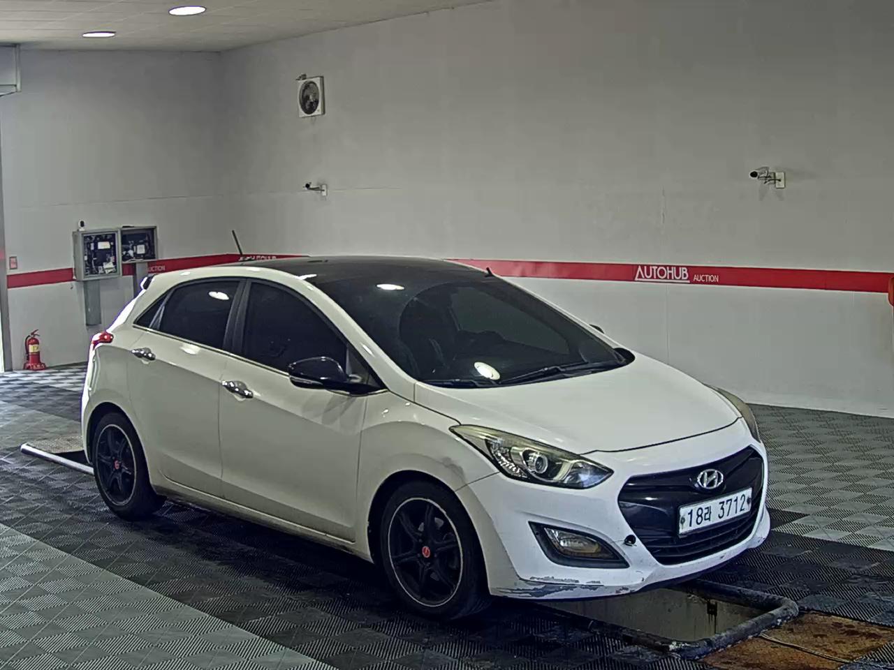 2014 - hyundai i30