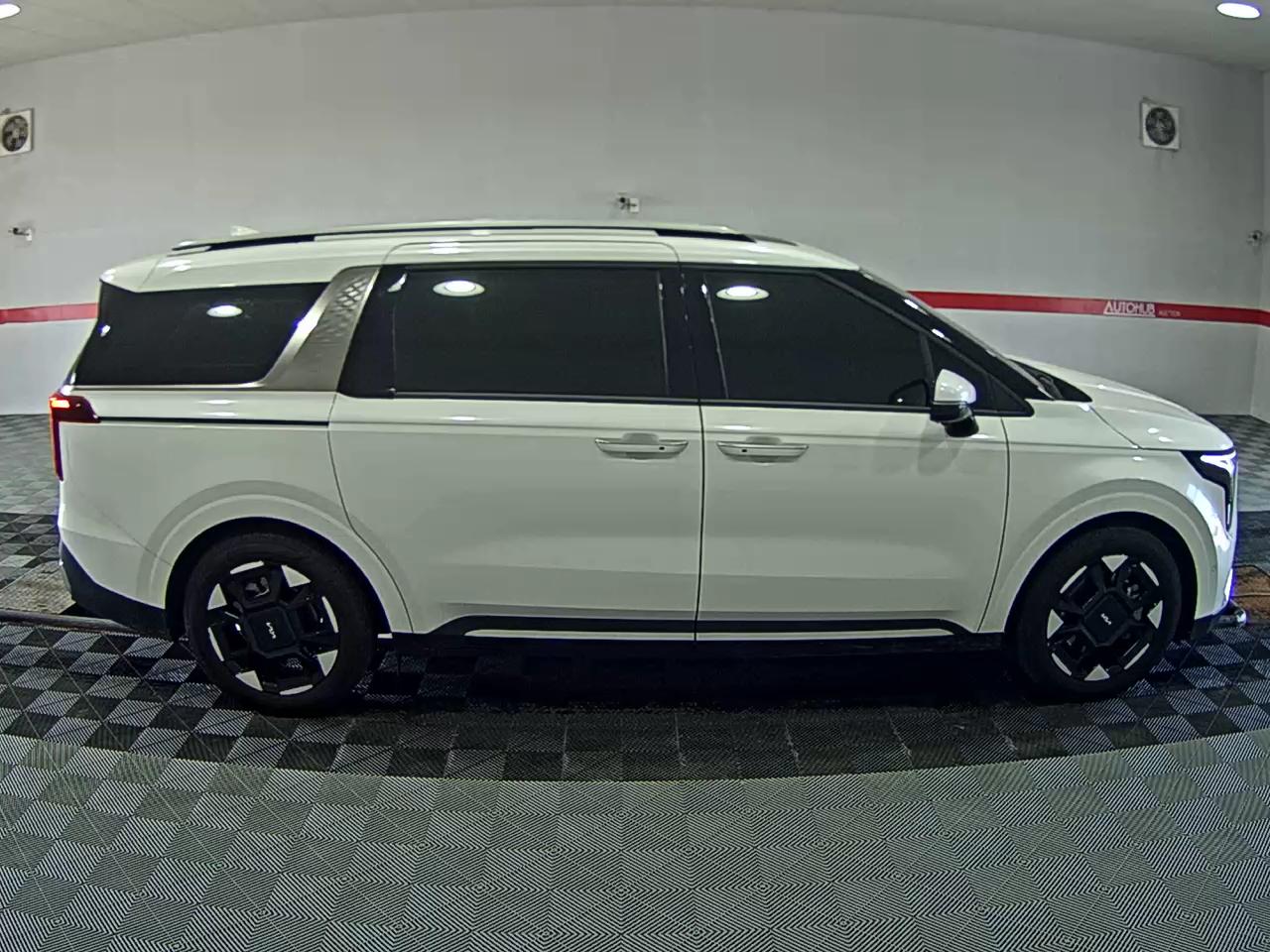 2025 - kia carnival
