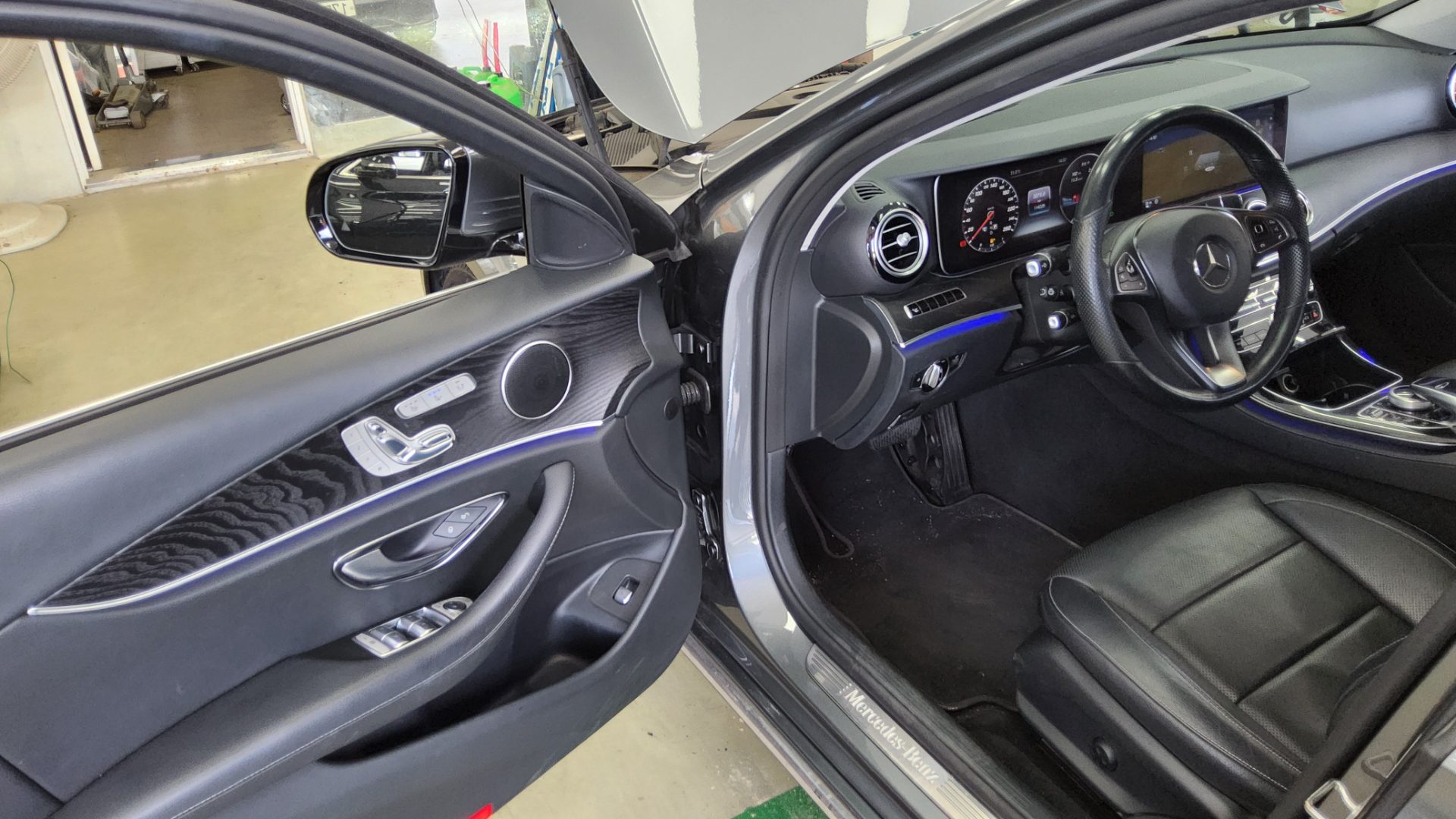 2017 - mercedes-benz e300