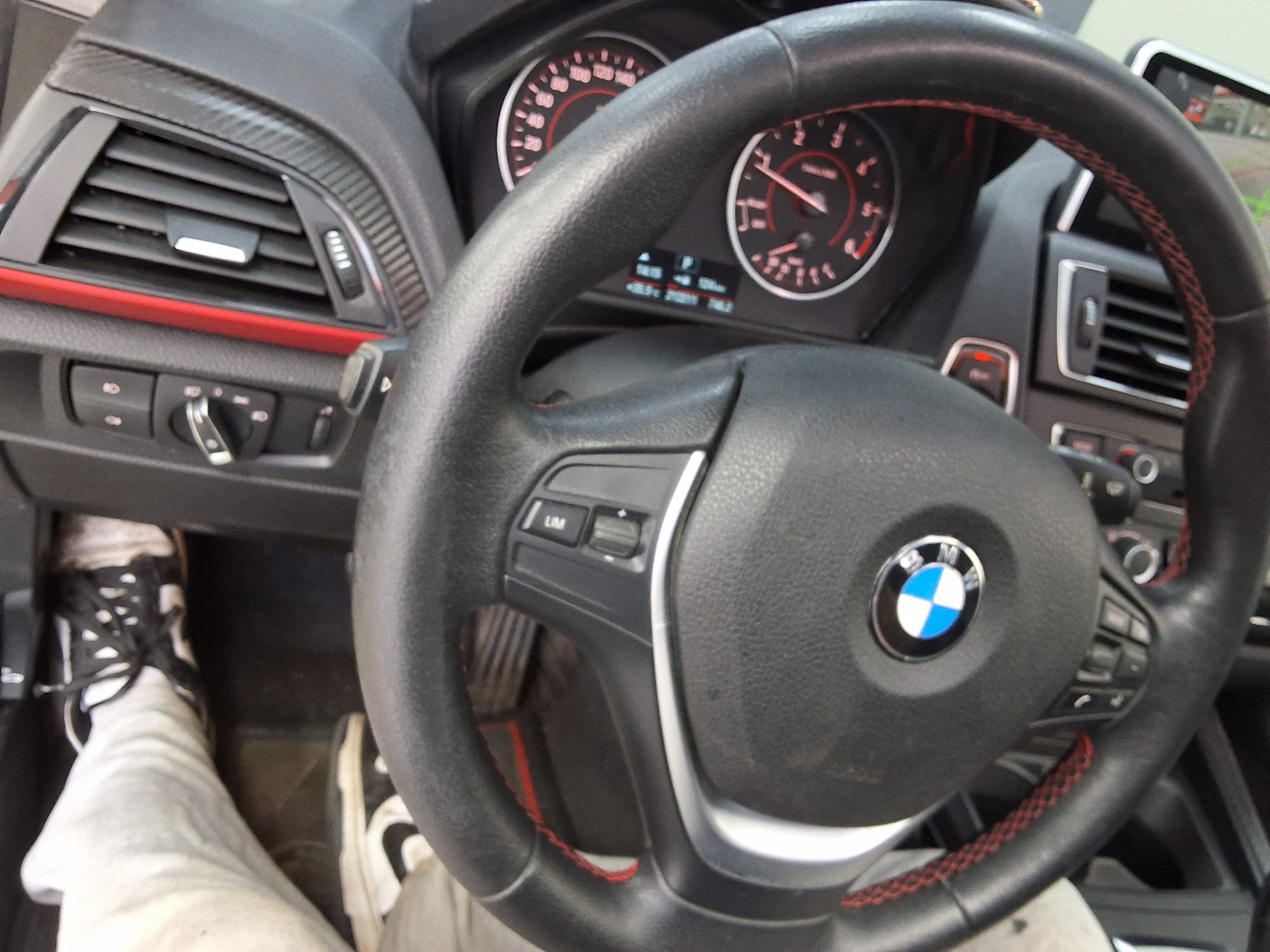 2016 - bmw 1 series