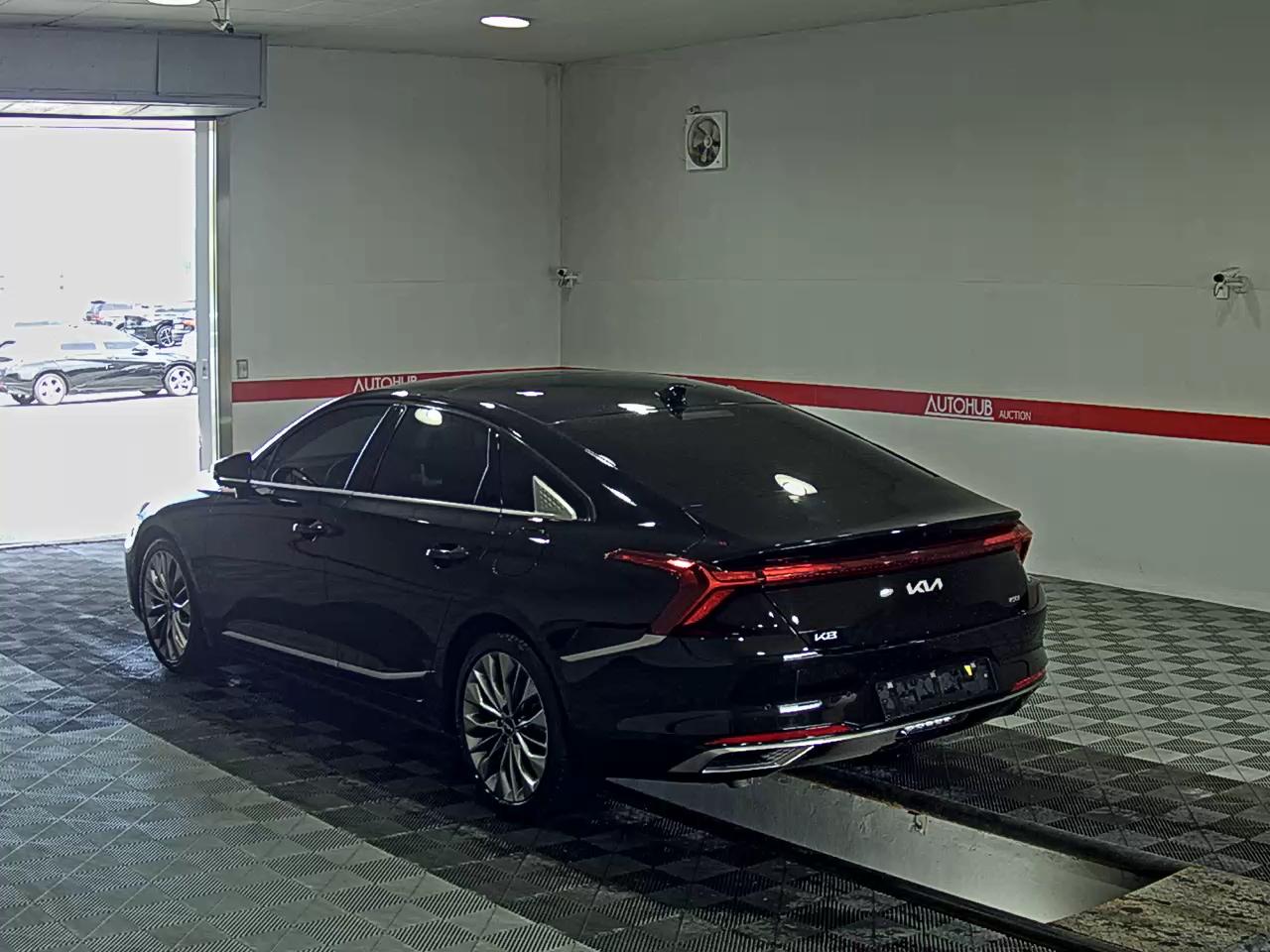 2022 - kia k8