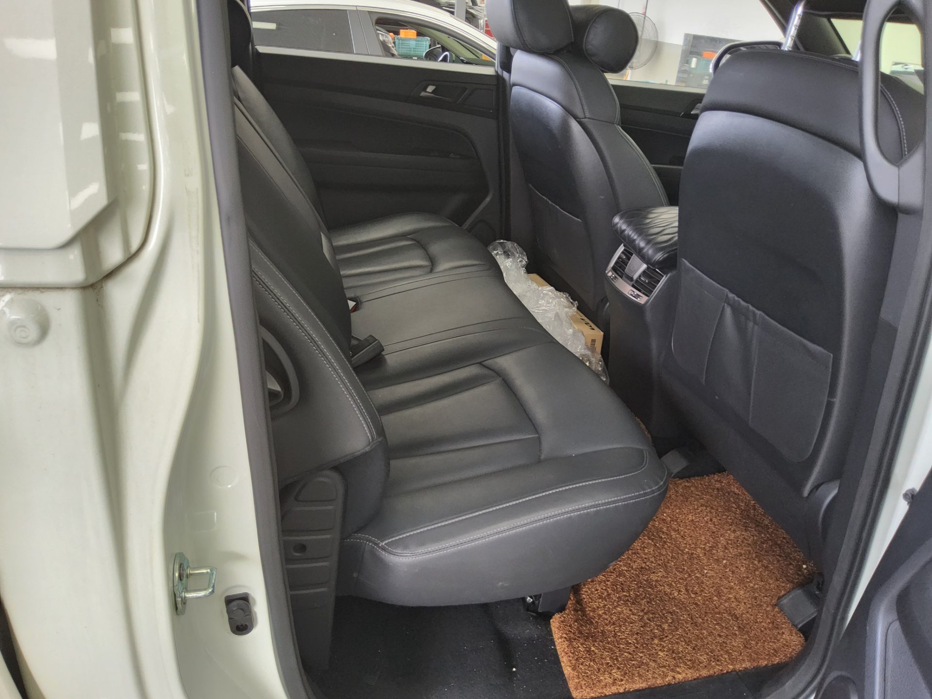 2021 - ssangyong rexton