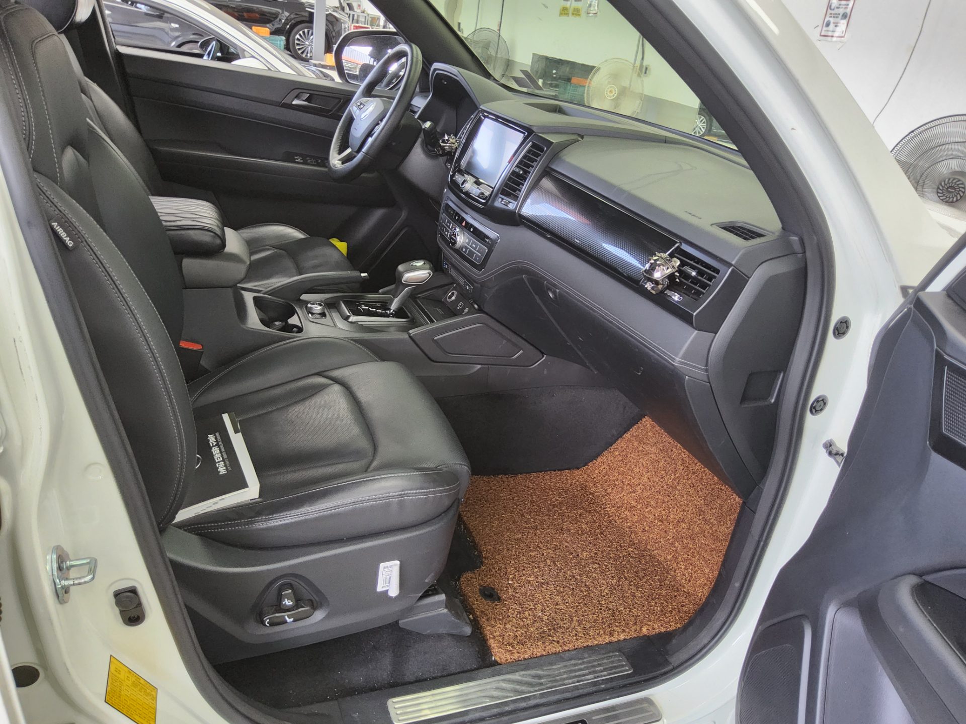 2021 - ssangyong rexton