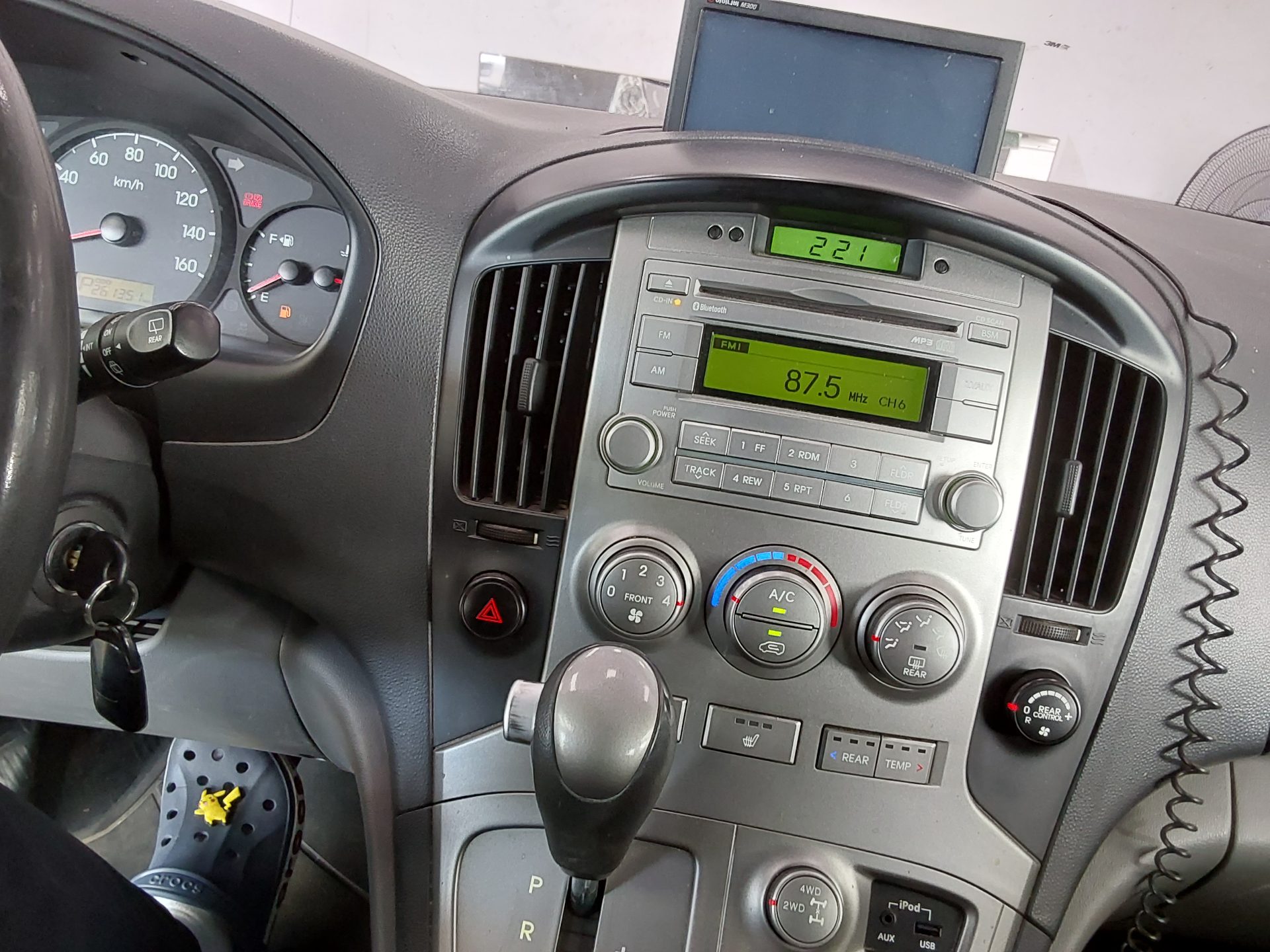 2015 - hyundai grand starex