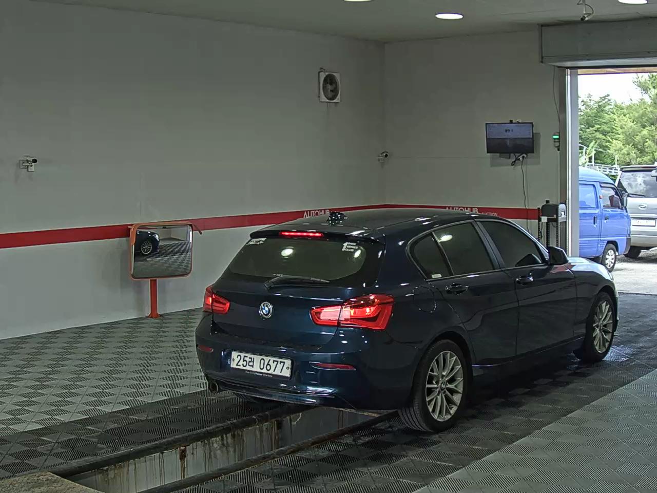 2016 - bmw 1 series