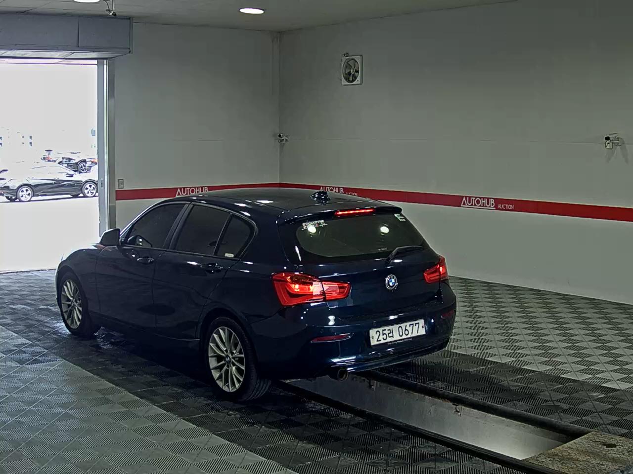 2016 - bmw 1 series