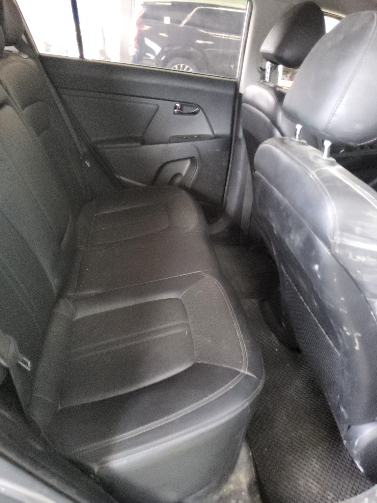 2011 - kia sportage
