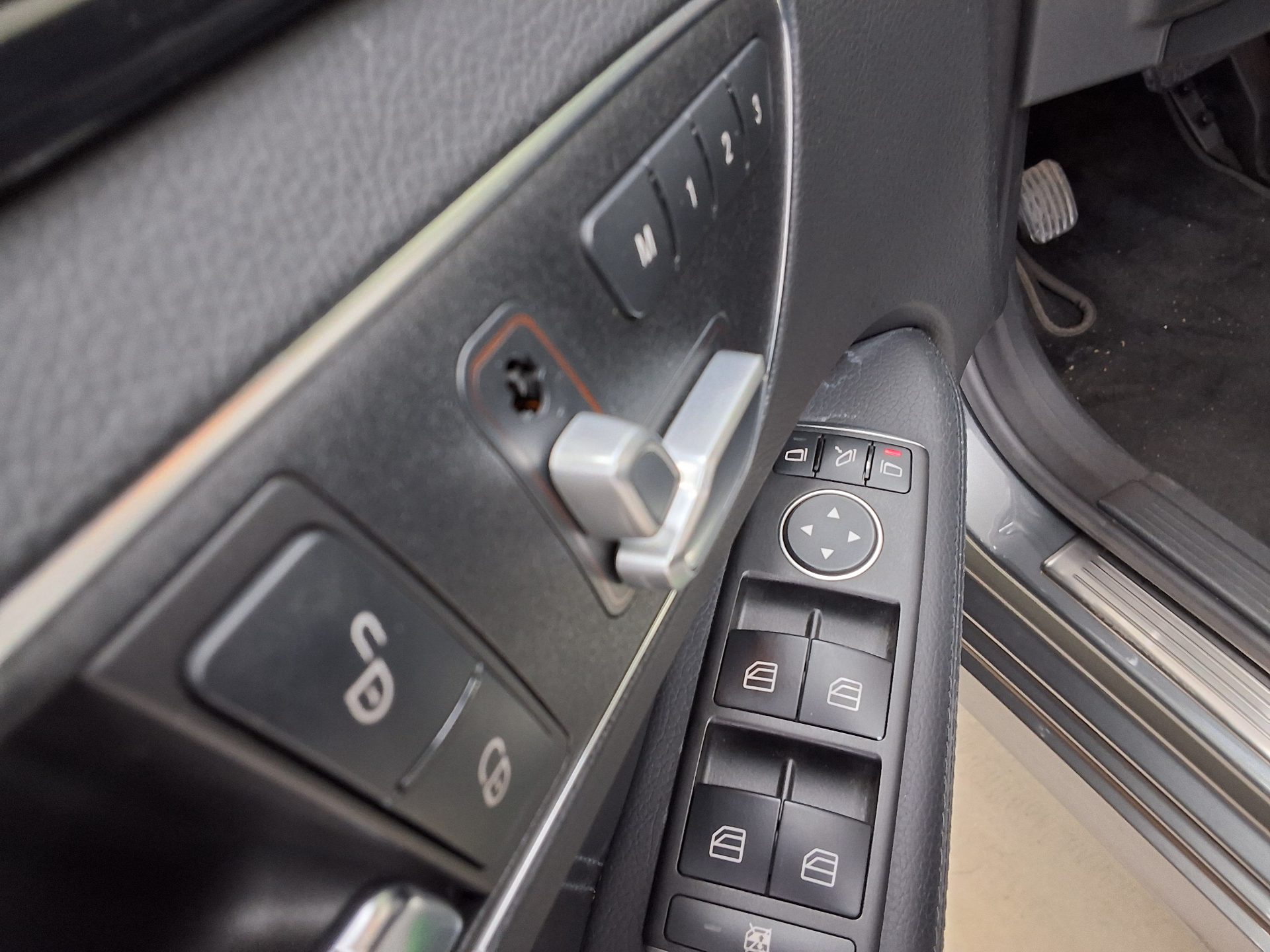 2016 - mercedes-benz e300