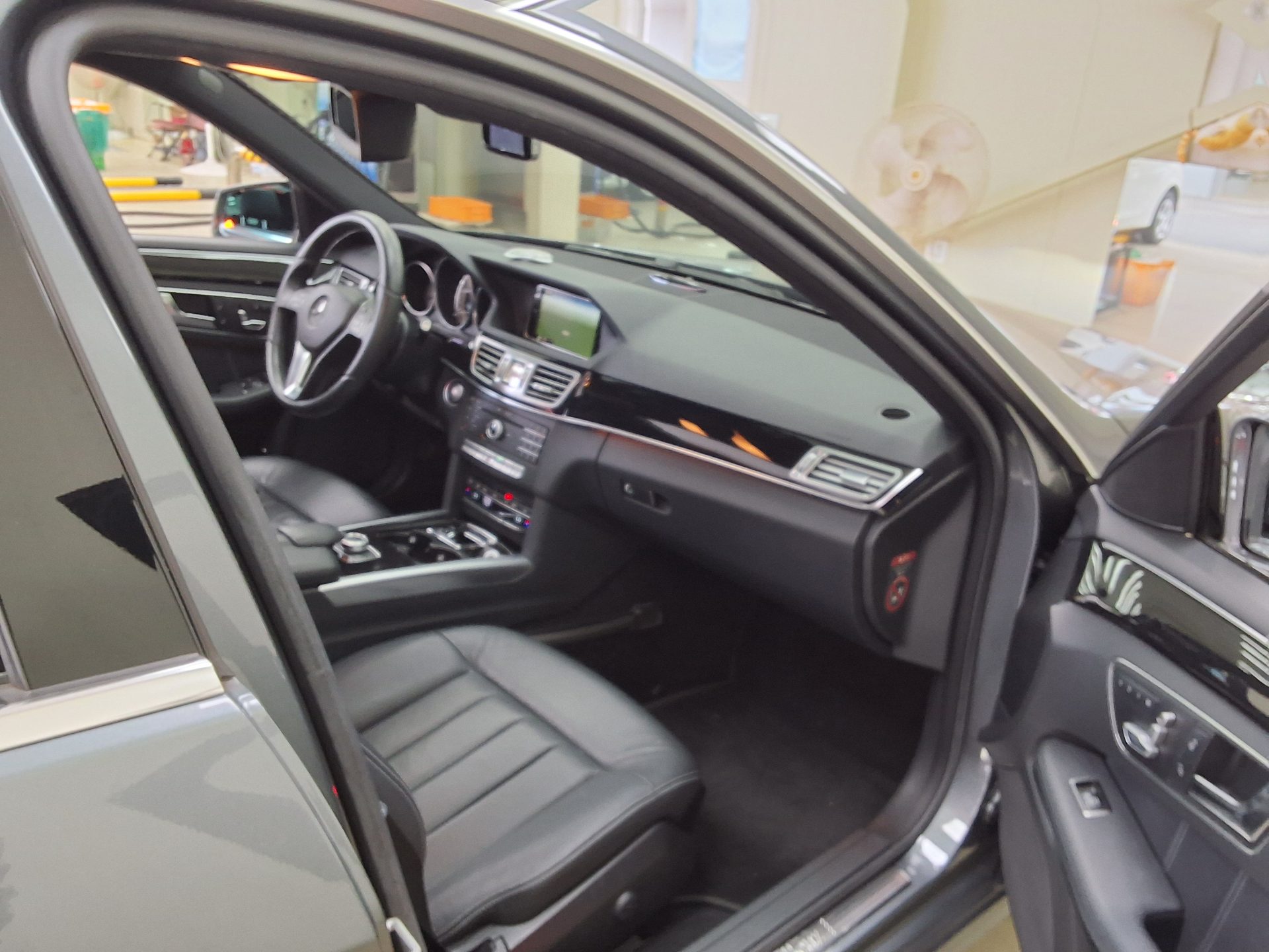 2016 - mercedes-benz e300