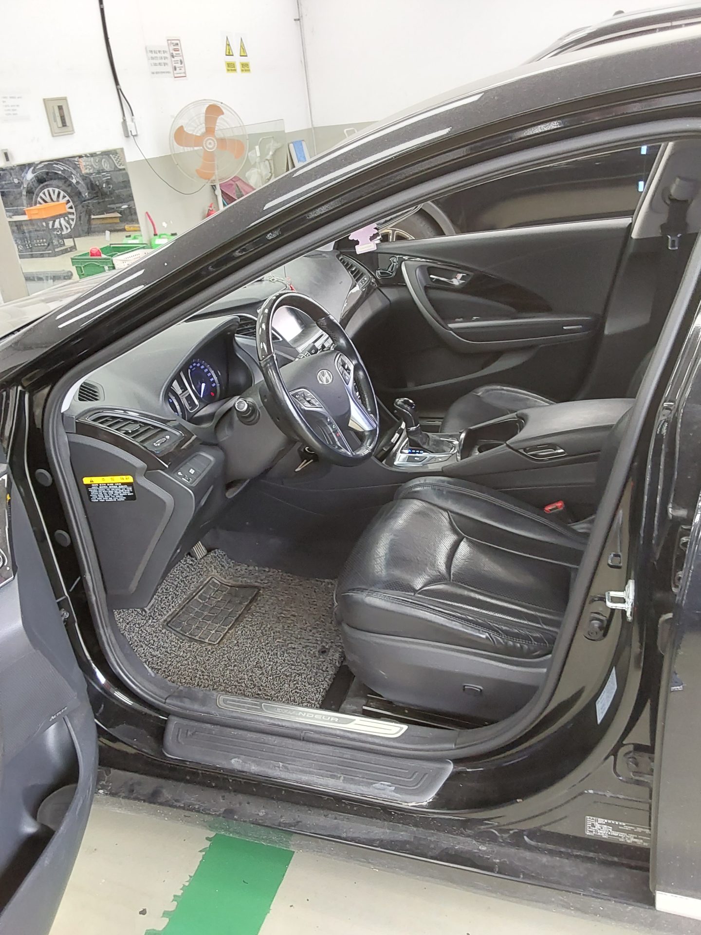 2015 - hyundai grandeur