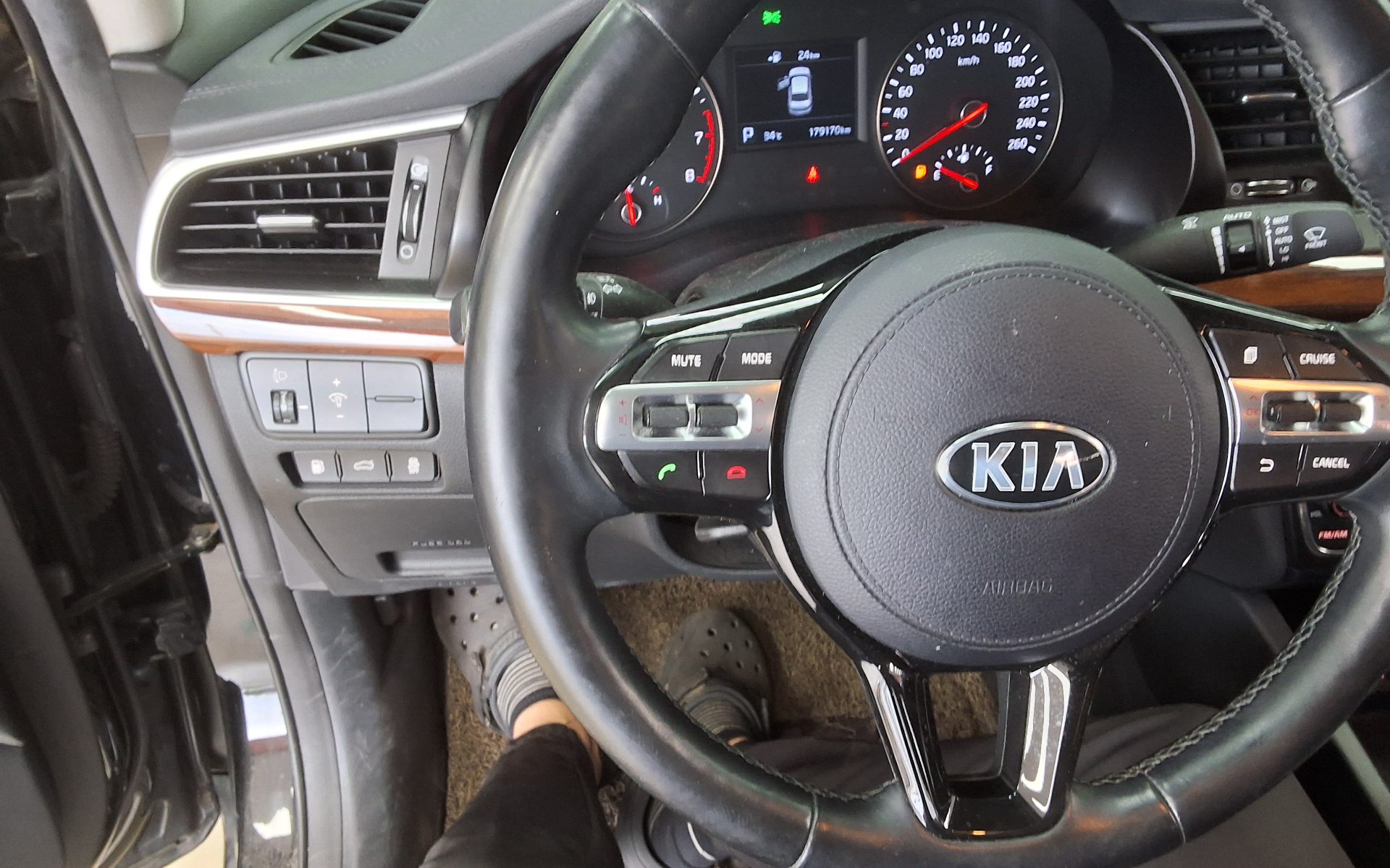 2016 - kia k7
