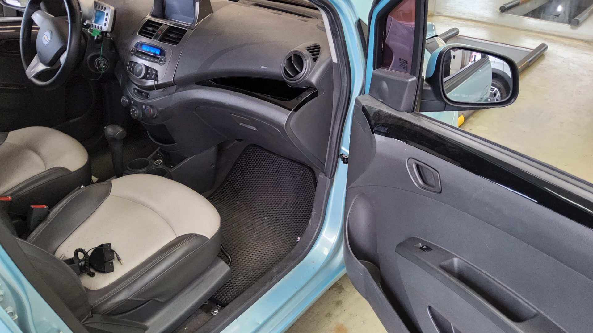 2012 - chevrolet spark