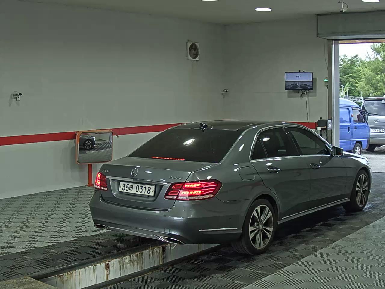 2016 - mercedes-benz e300