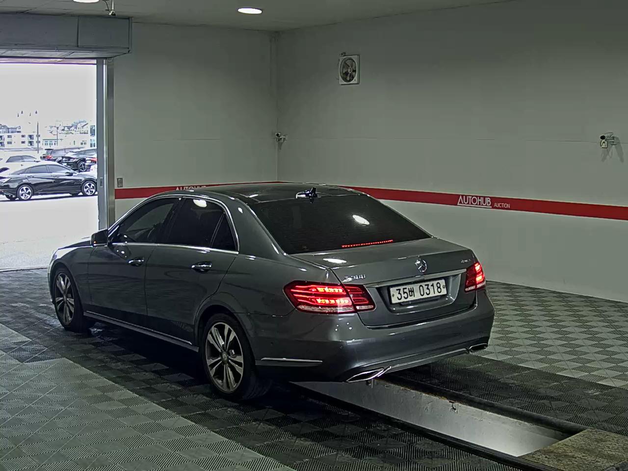 2016 - mercedes-benz e300