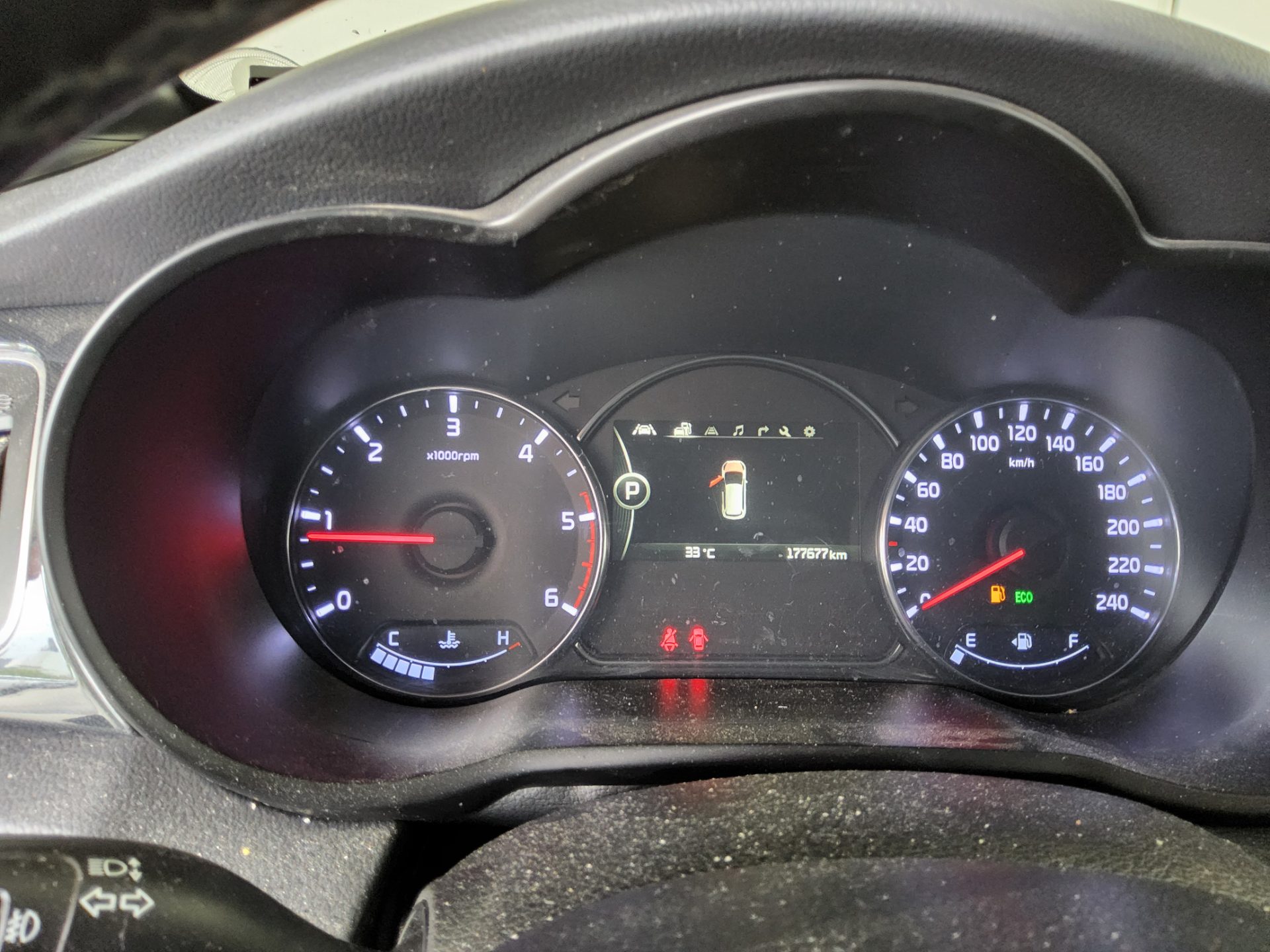 2015 - kia carens