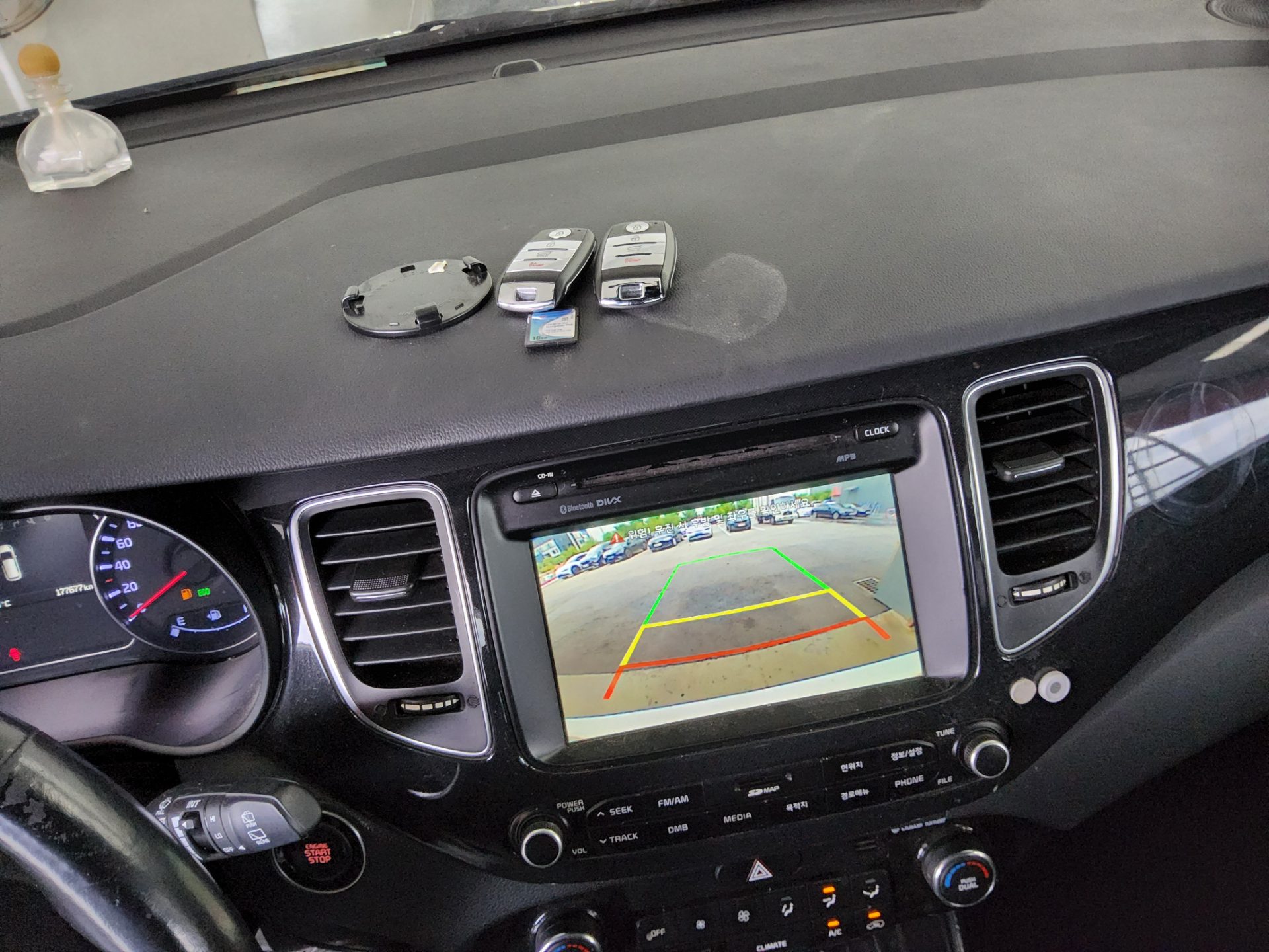 2015 - kia carens