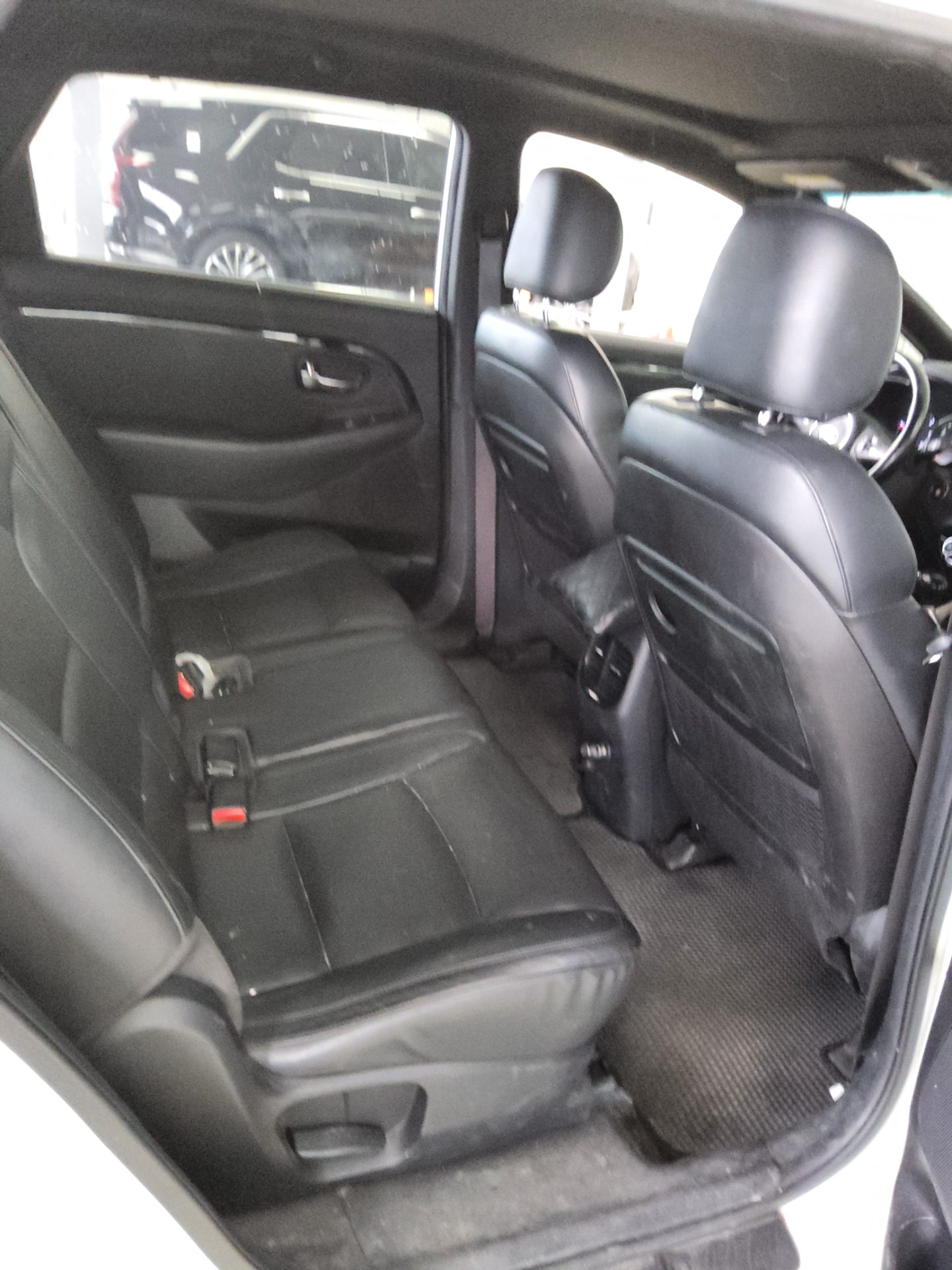 2015 - kia carens