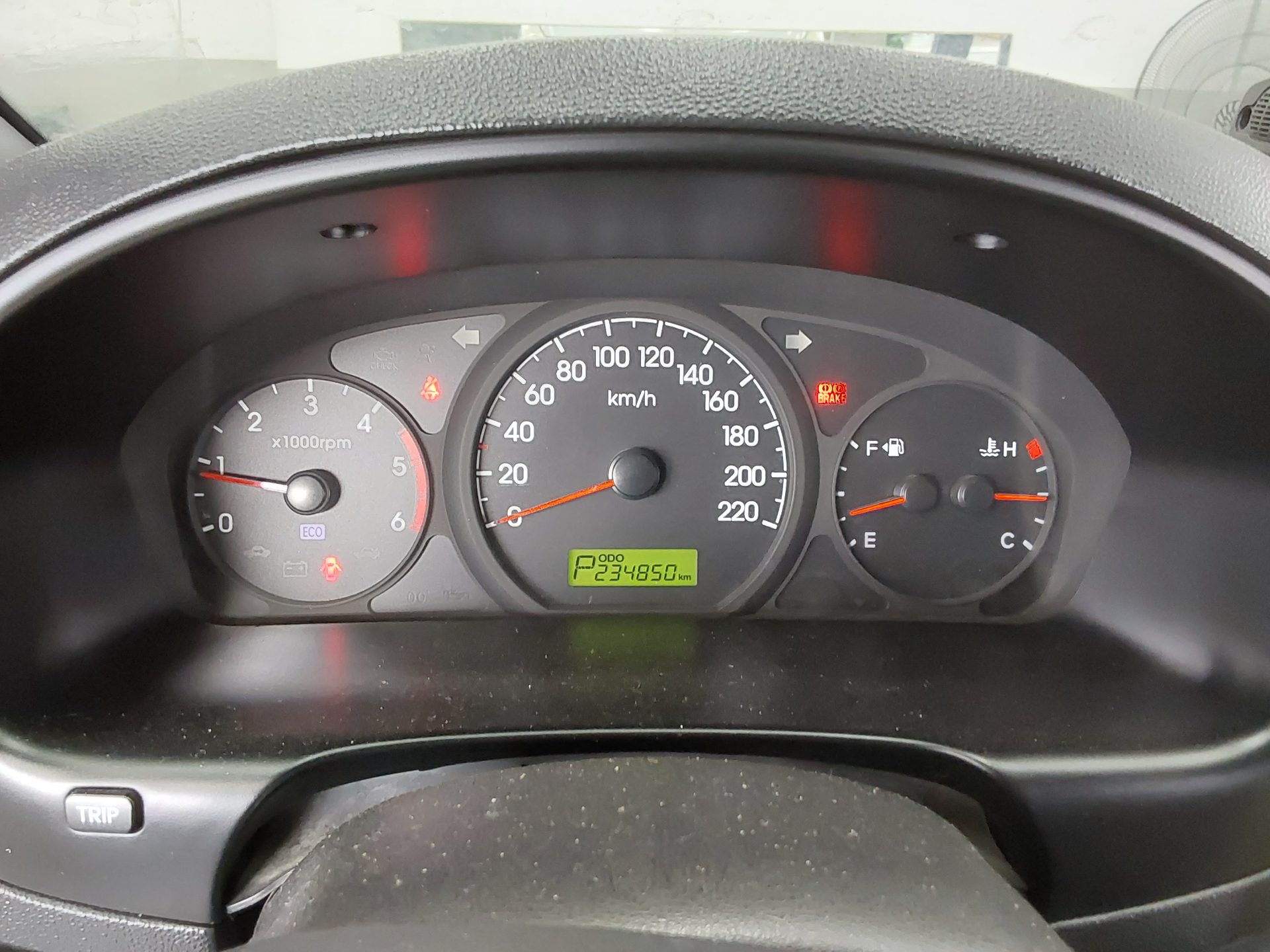 2011 - hyundai grand starex