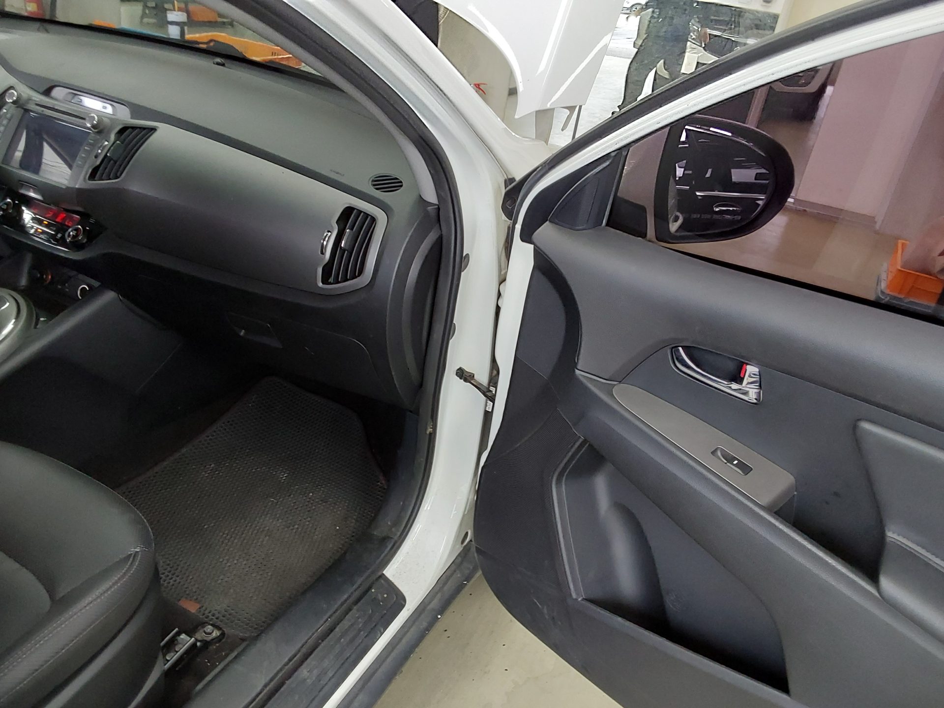 2014 - kia sportage