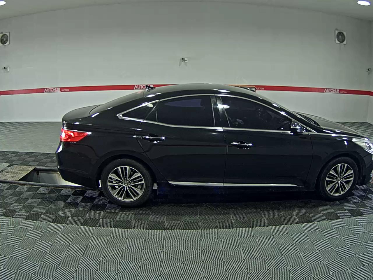 2015 - hyundai grandeur