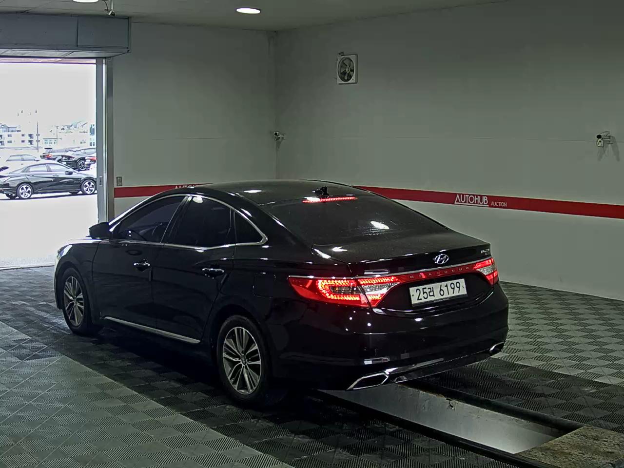 2015 - hyundai grandeur