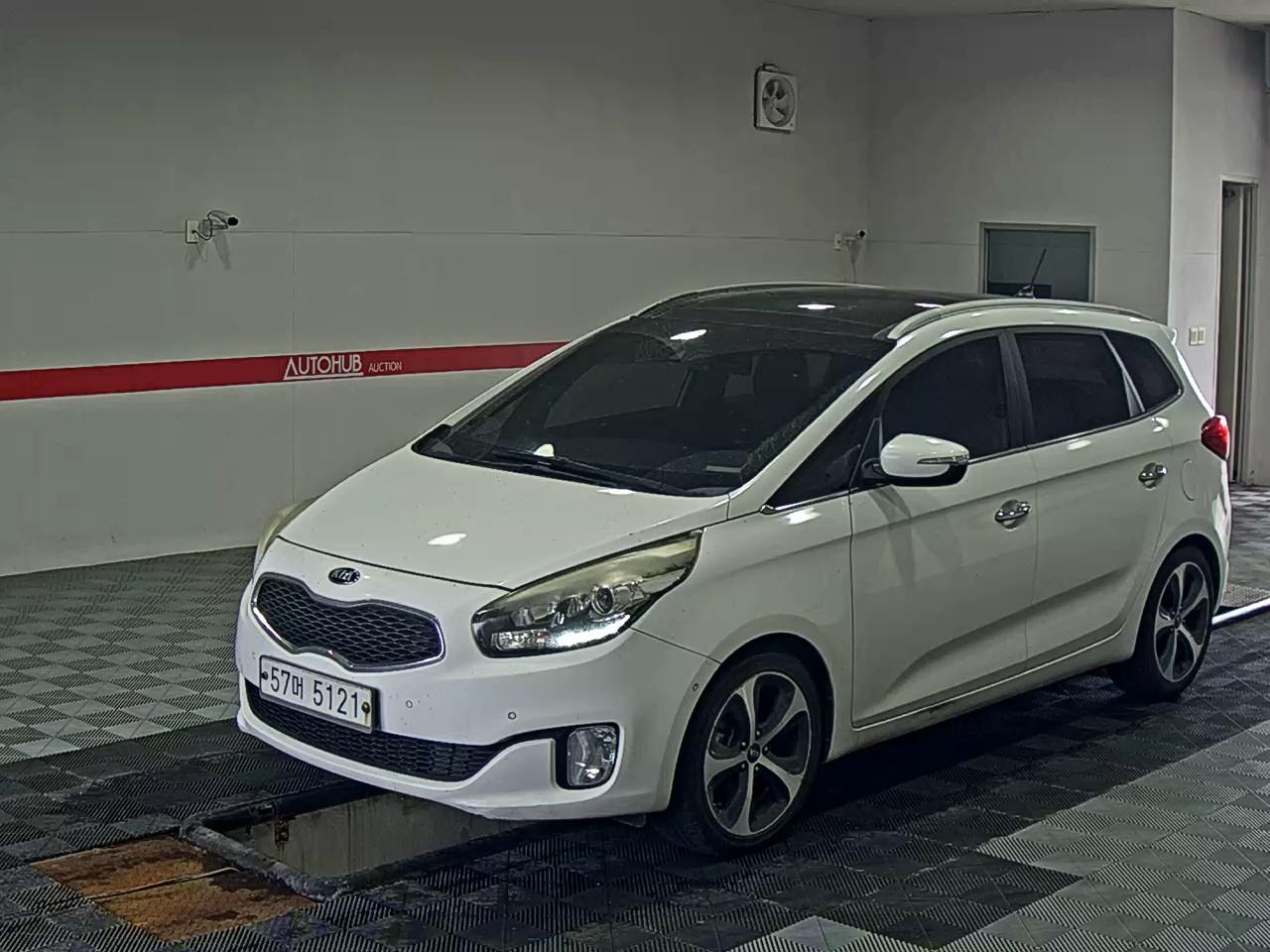 2015 - kia carens