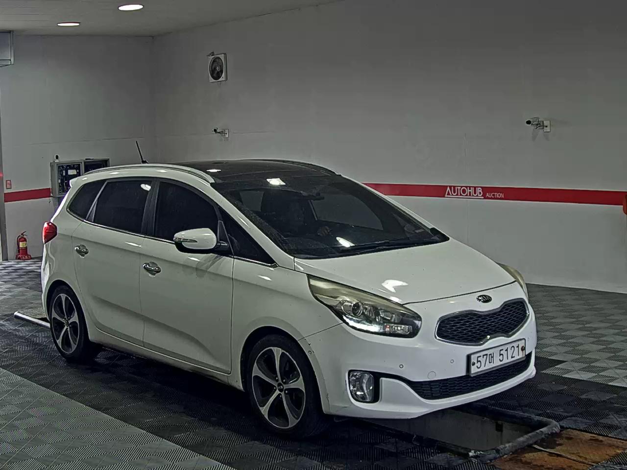 2015 - kia carens