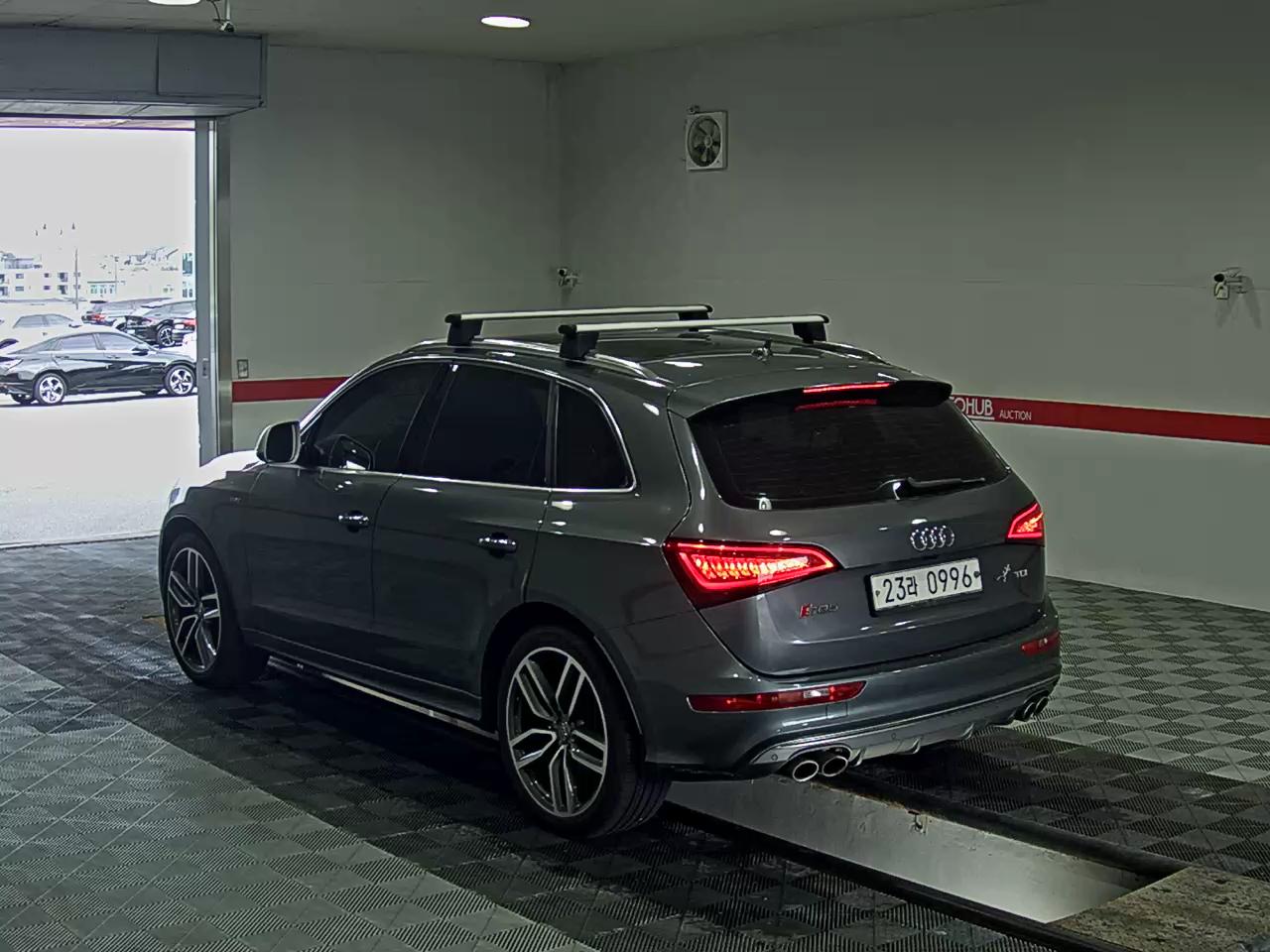 2015 - audi sq5