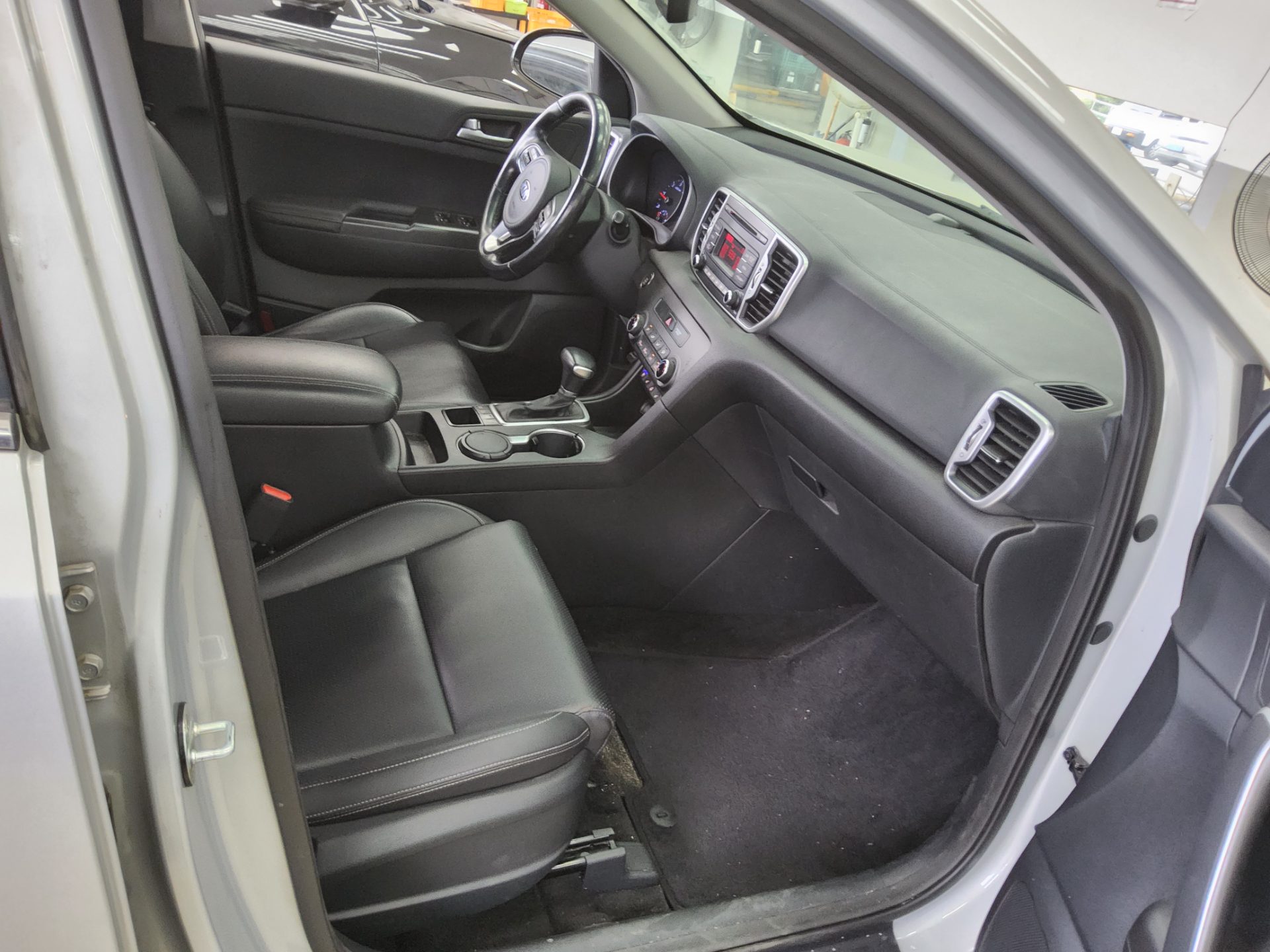 2016 - kia sportage