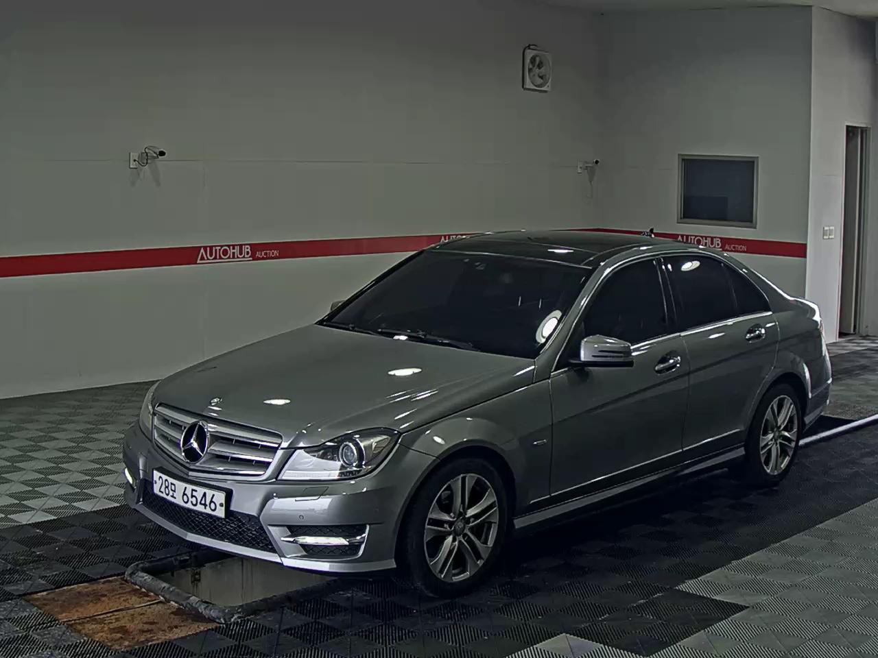 MERCEDES-BENZ C-CLASS (3RD GEN) C220 CDI BLUE EFFICIENCY