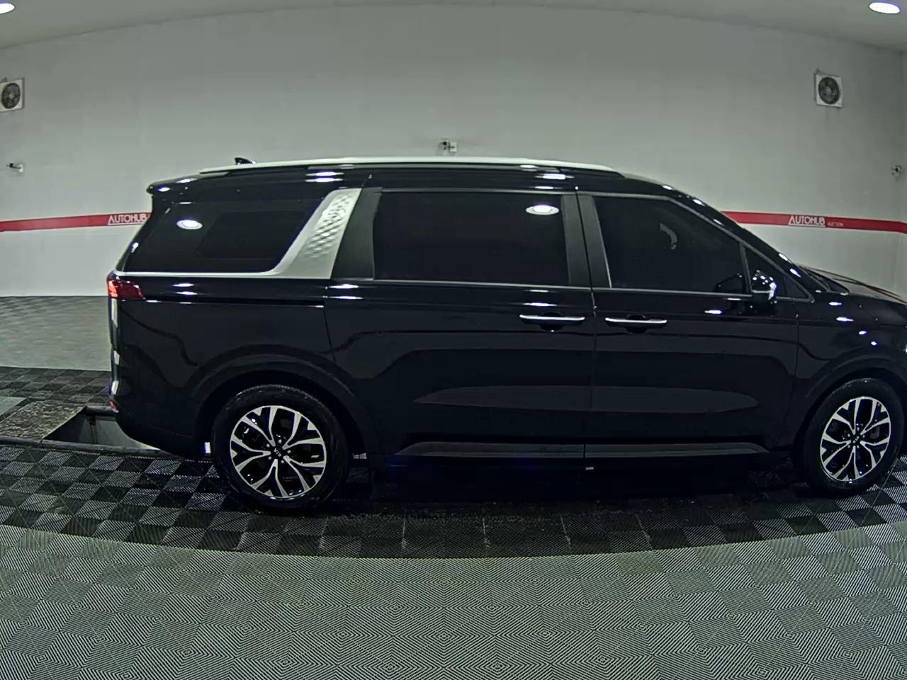 2021 - kia carnival