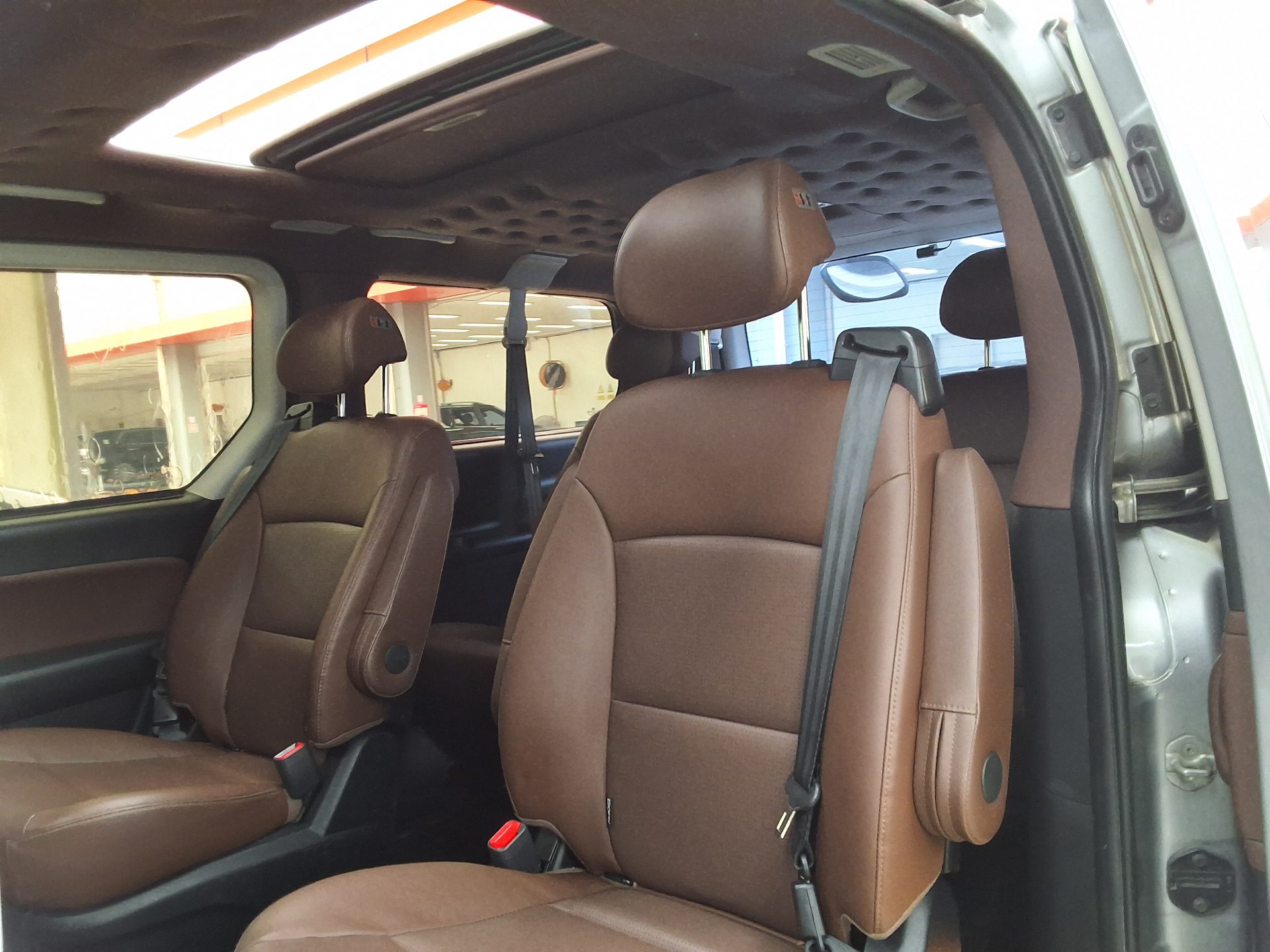 2019 - hyundai grand starex