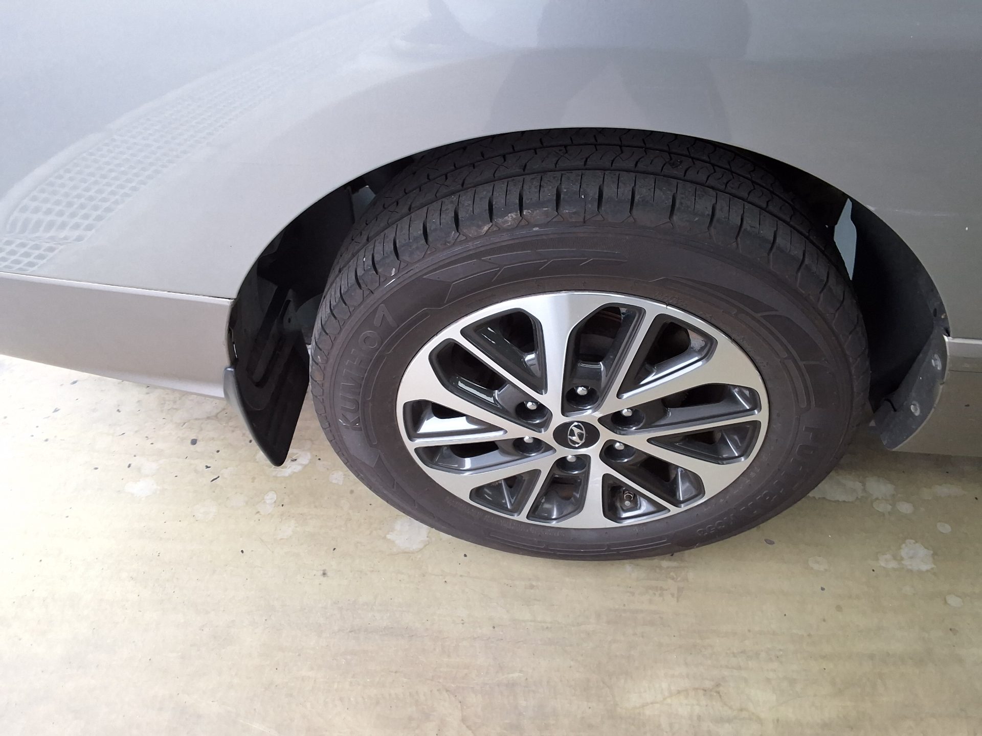 2019 - hyundai grand starex