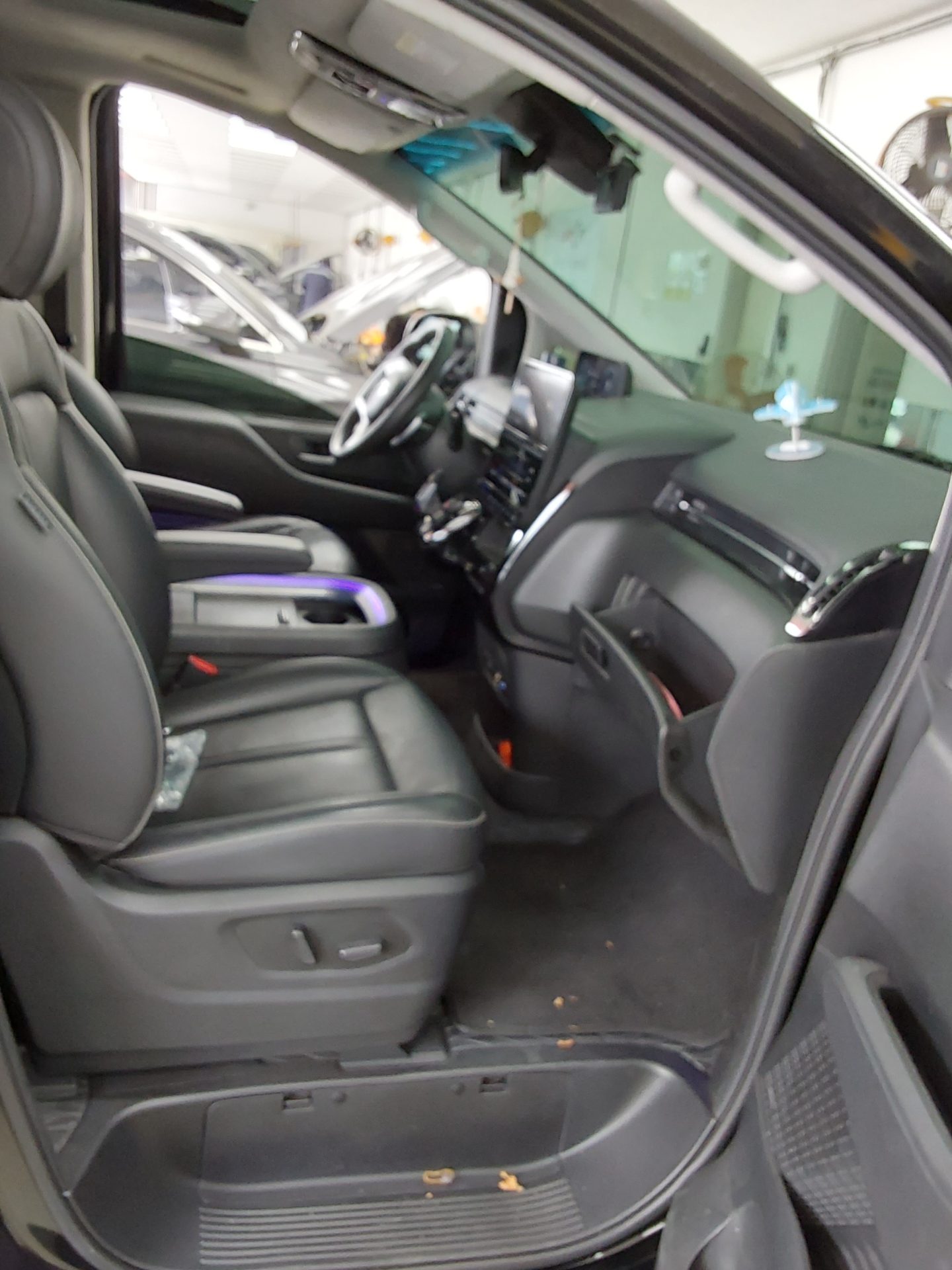 2023 - hyundai staria