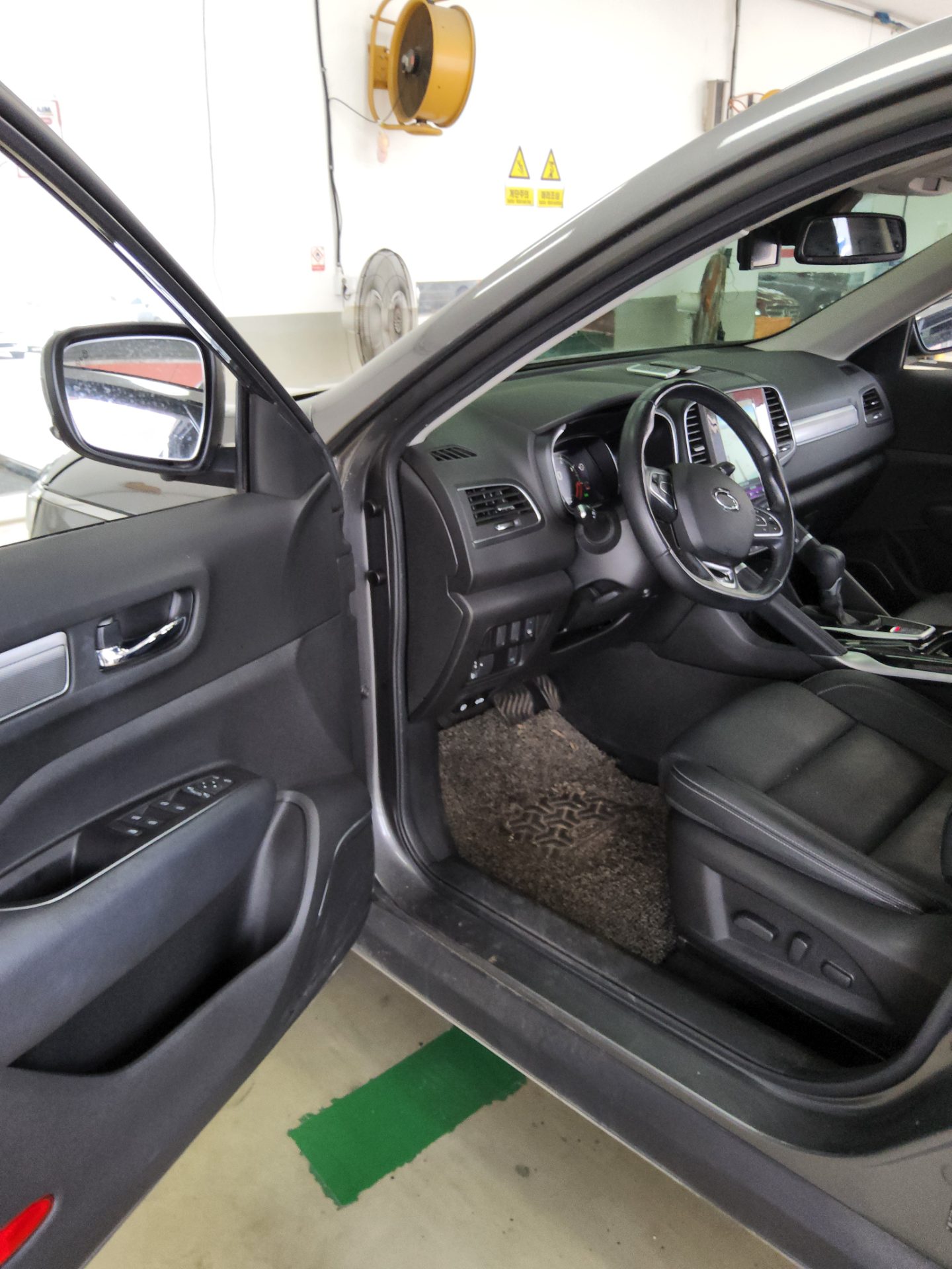 2021 - renault qm6