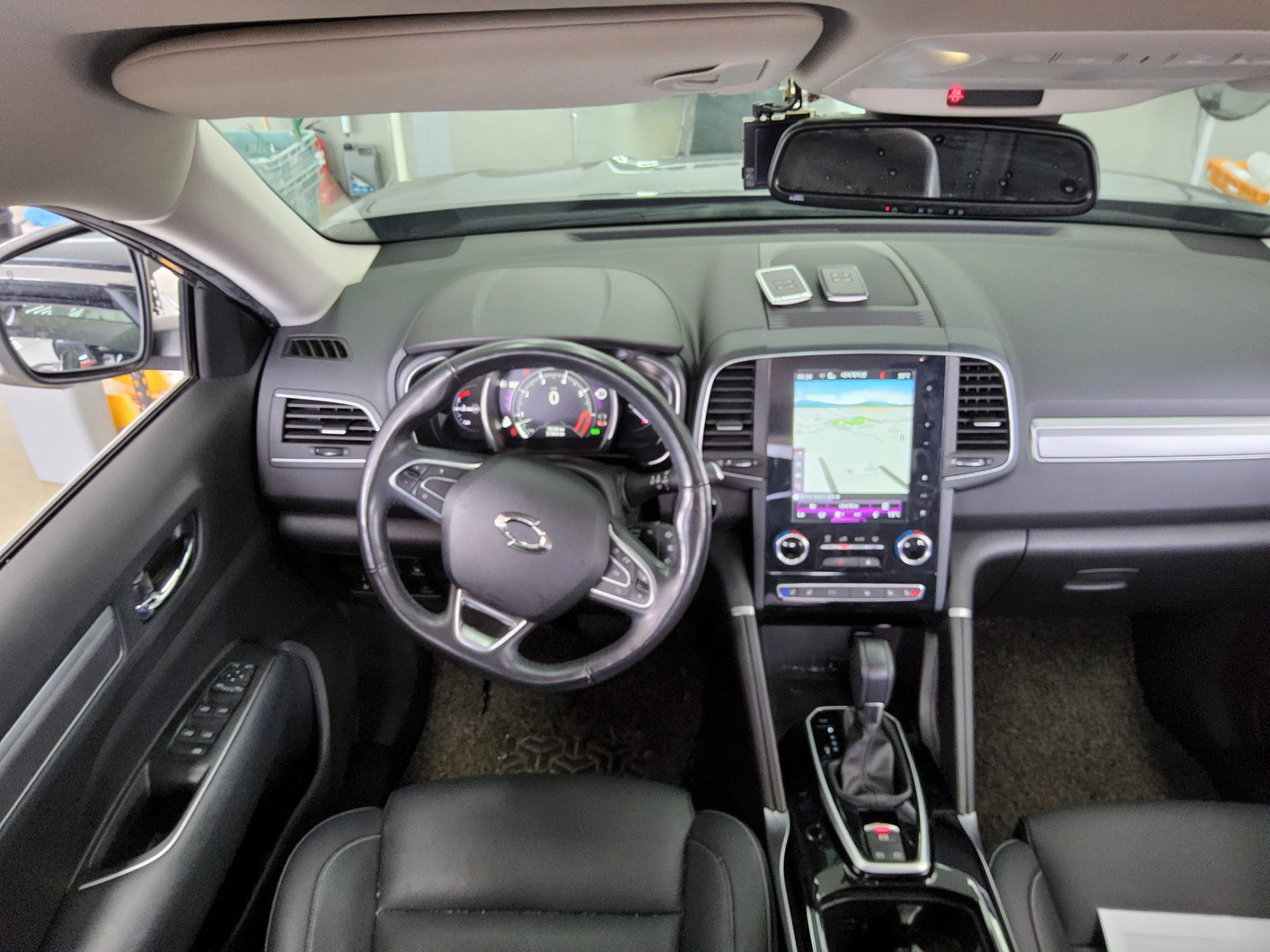 2021 - renault qm6