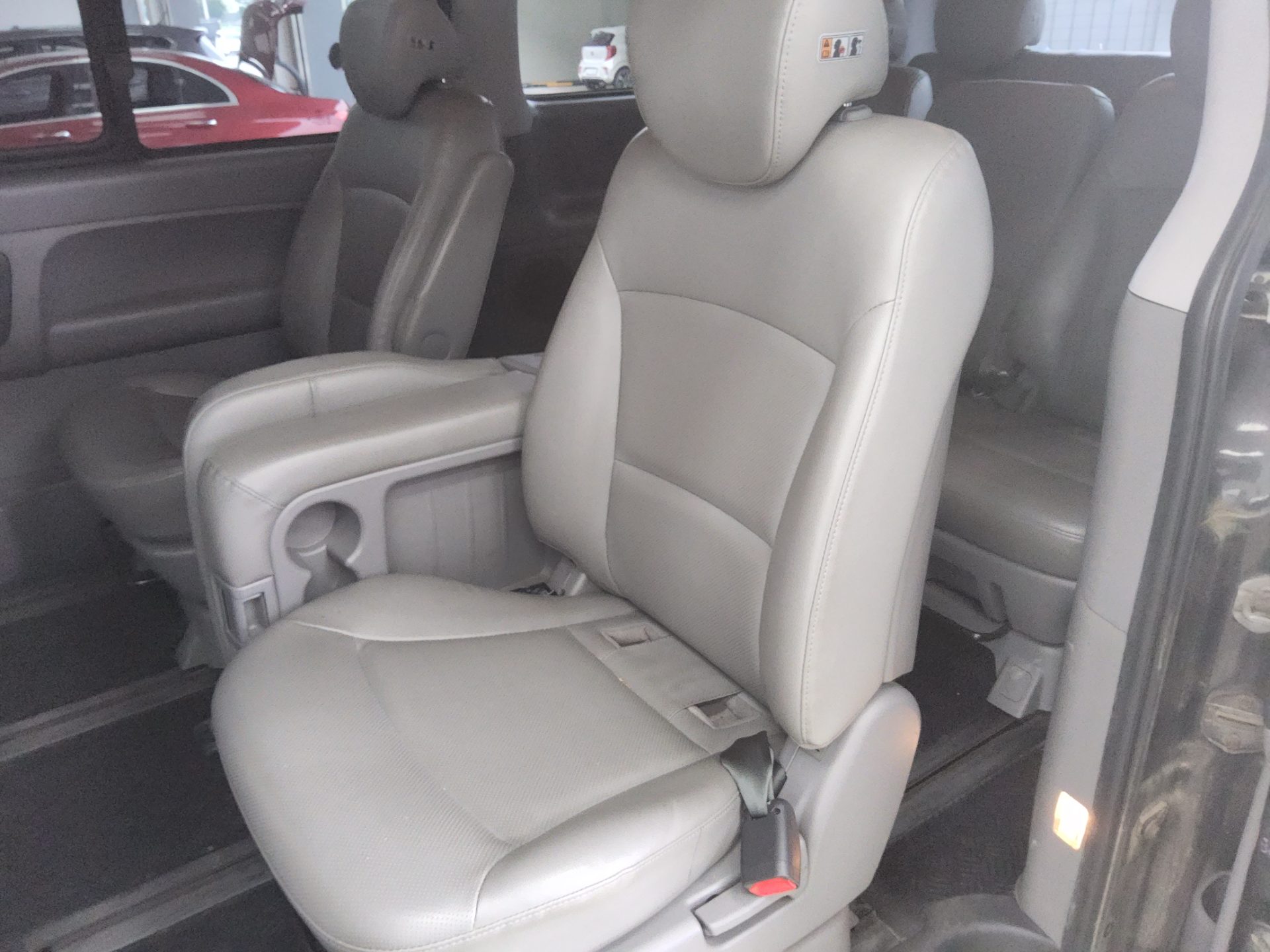2020 - hyundai grand starex