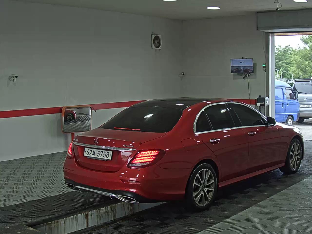 2017 - mercedes-benz e300