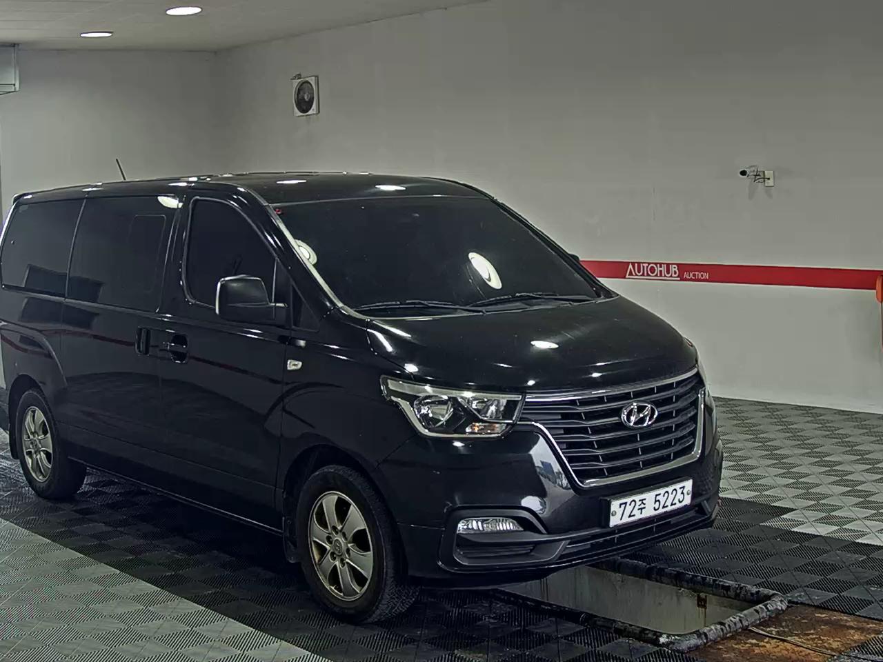 2020 - hyundai grand starex