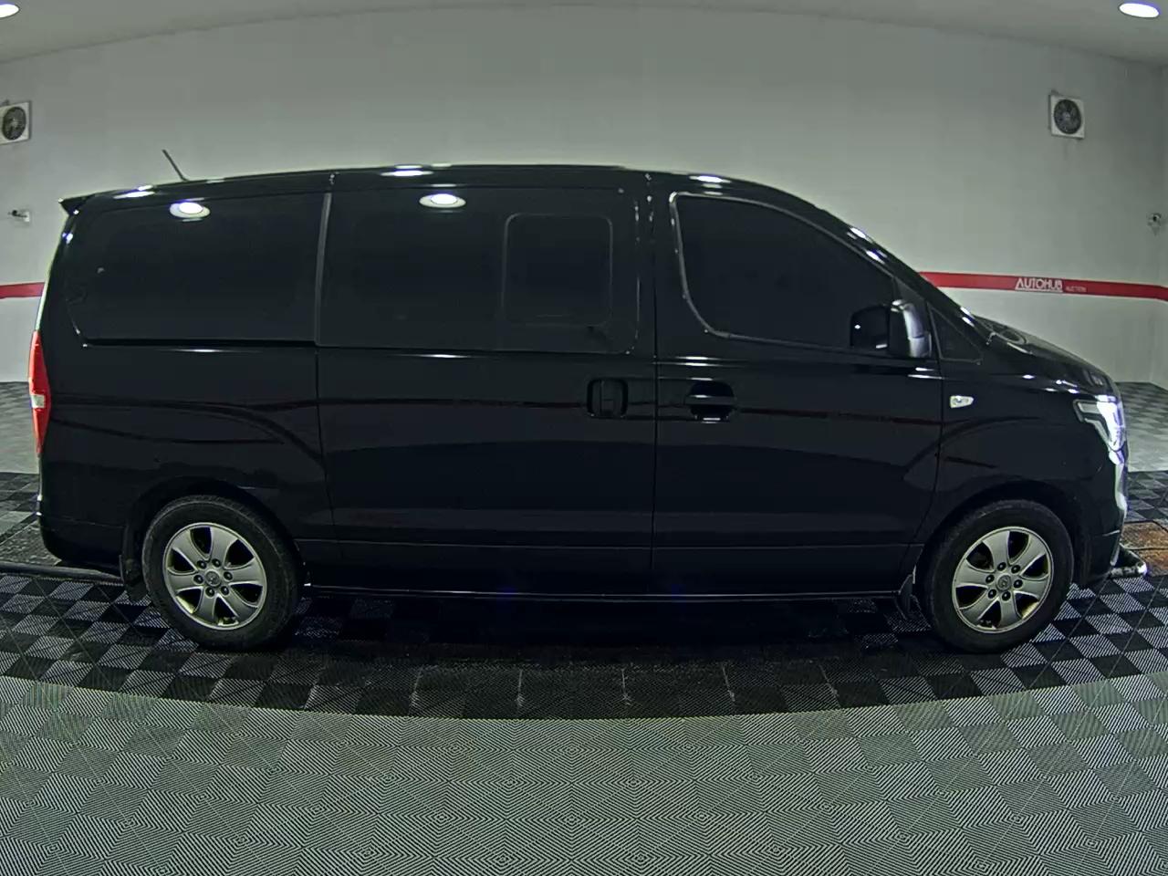 2020 - hyundai grand starex