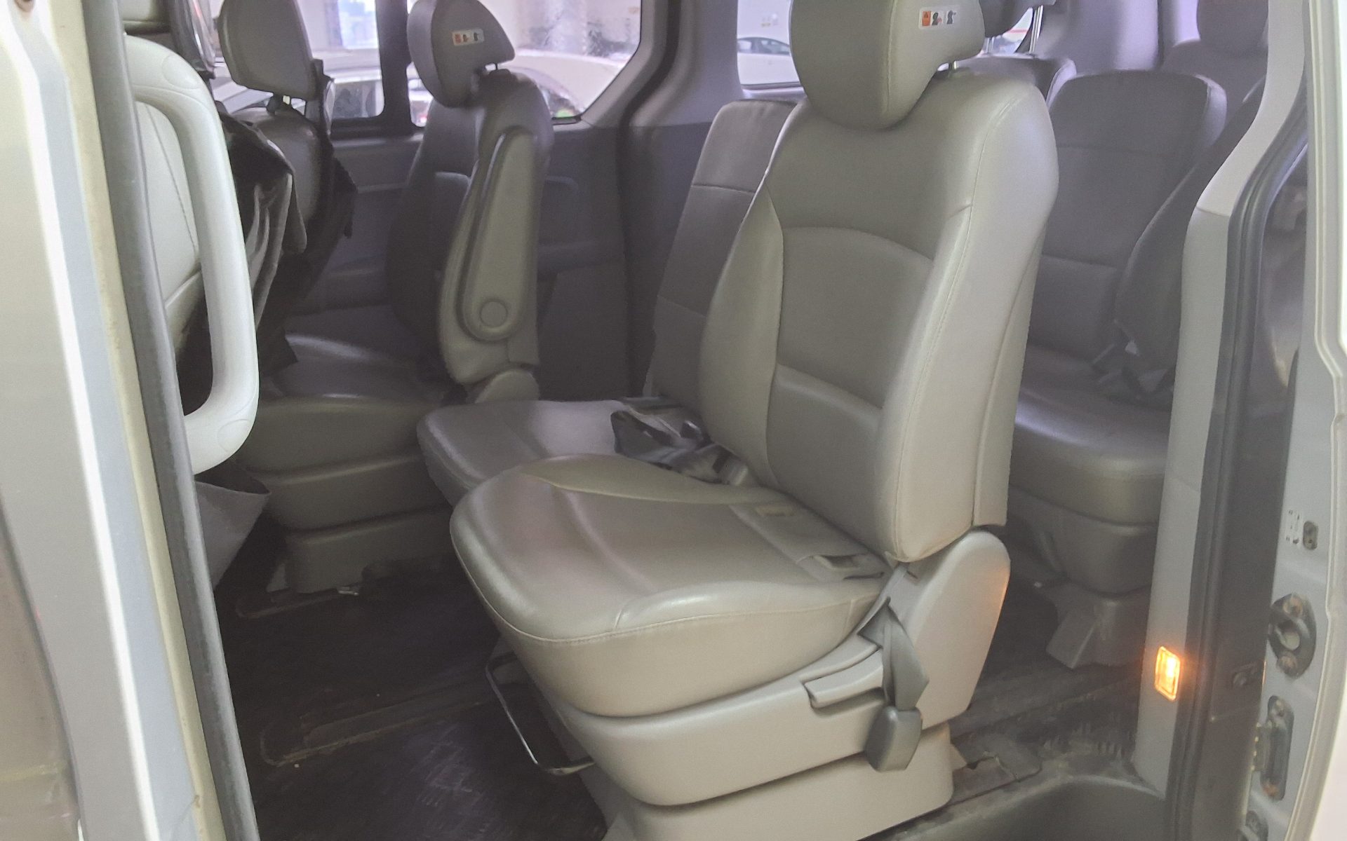2017 - hyundai grand starex