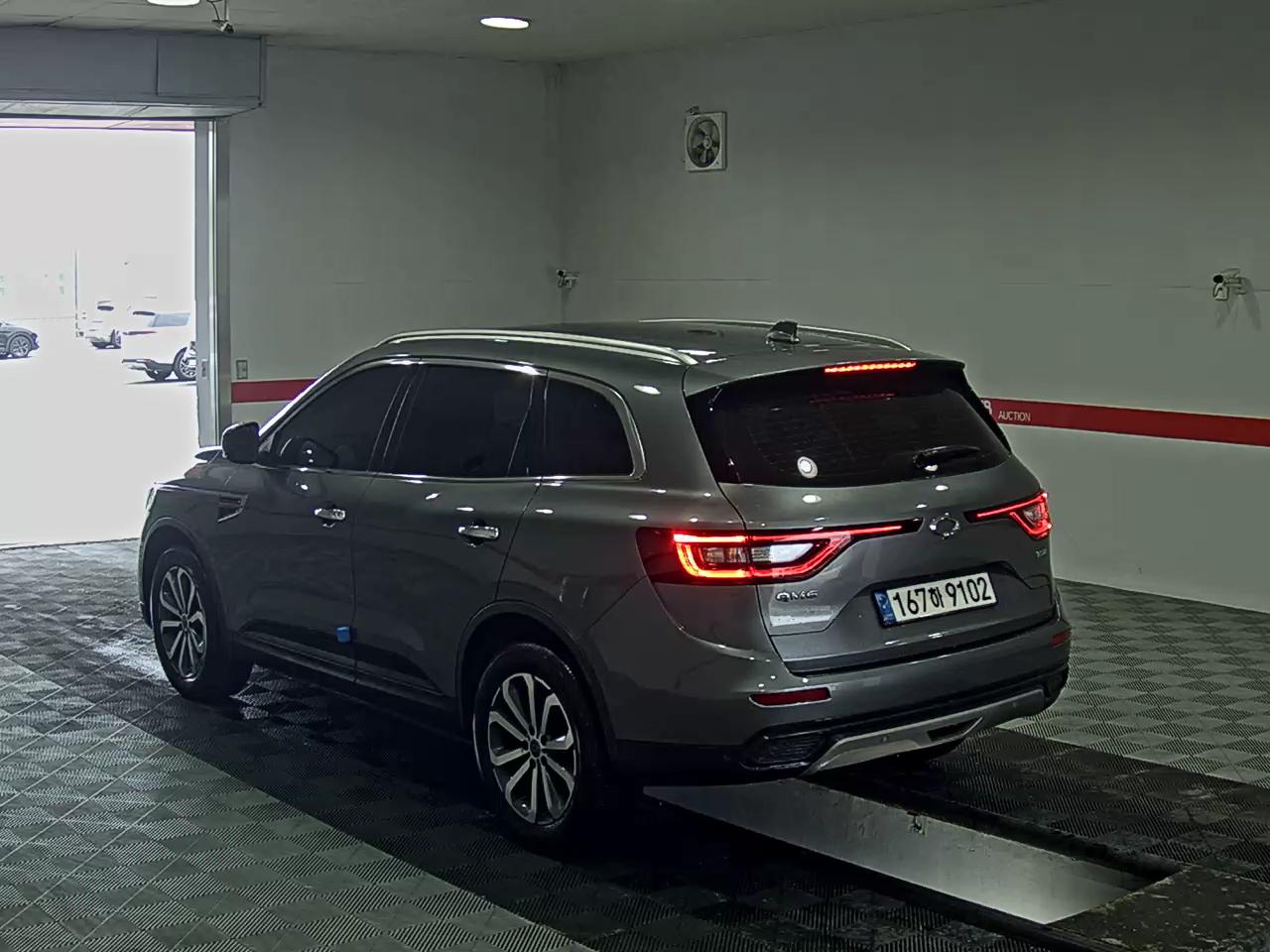 2021 - renault qm6