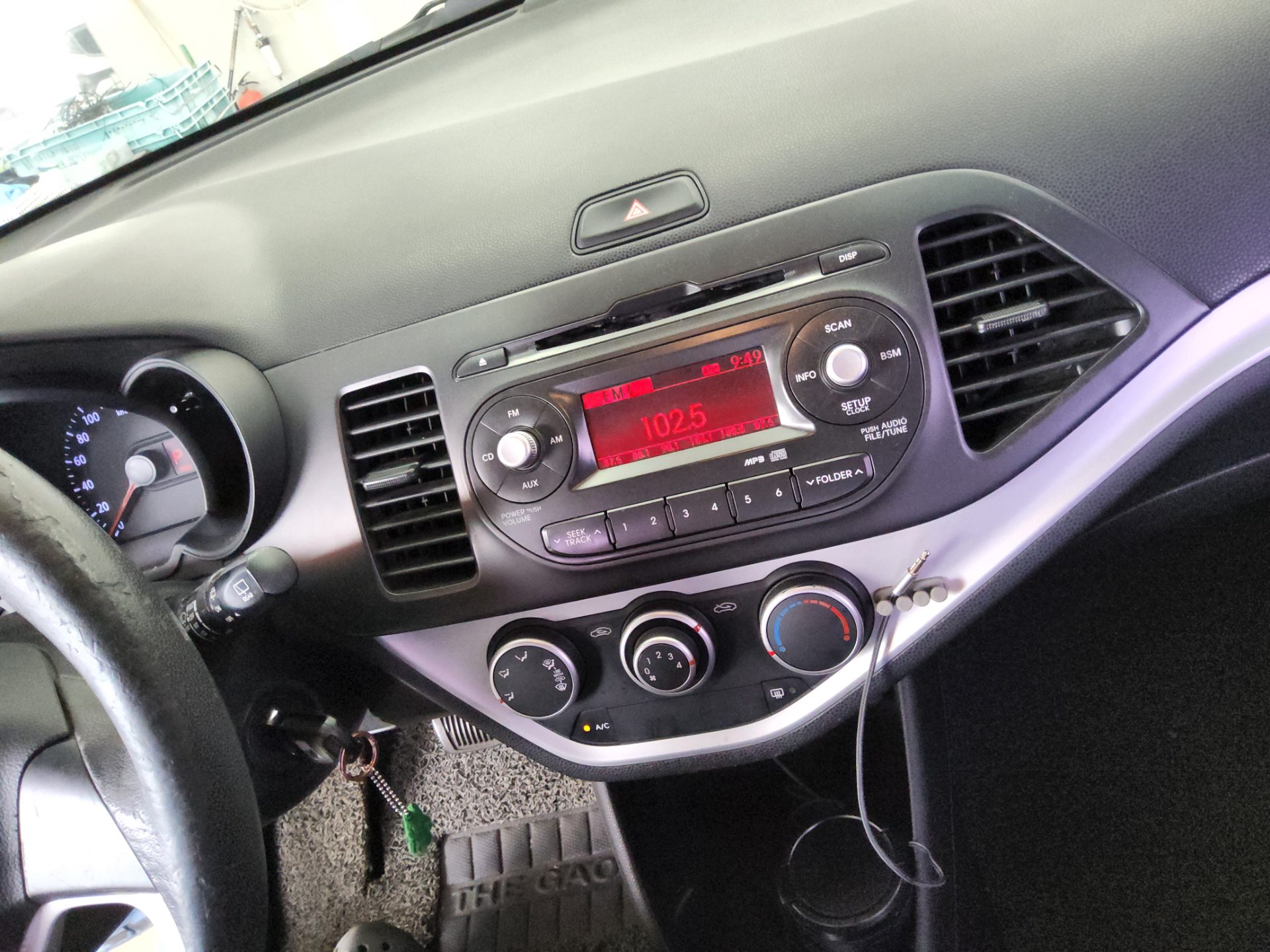 2012 - kia morning