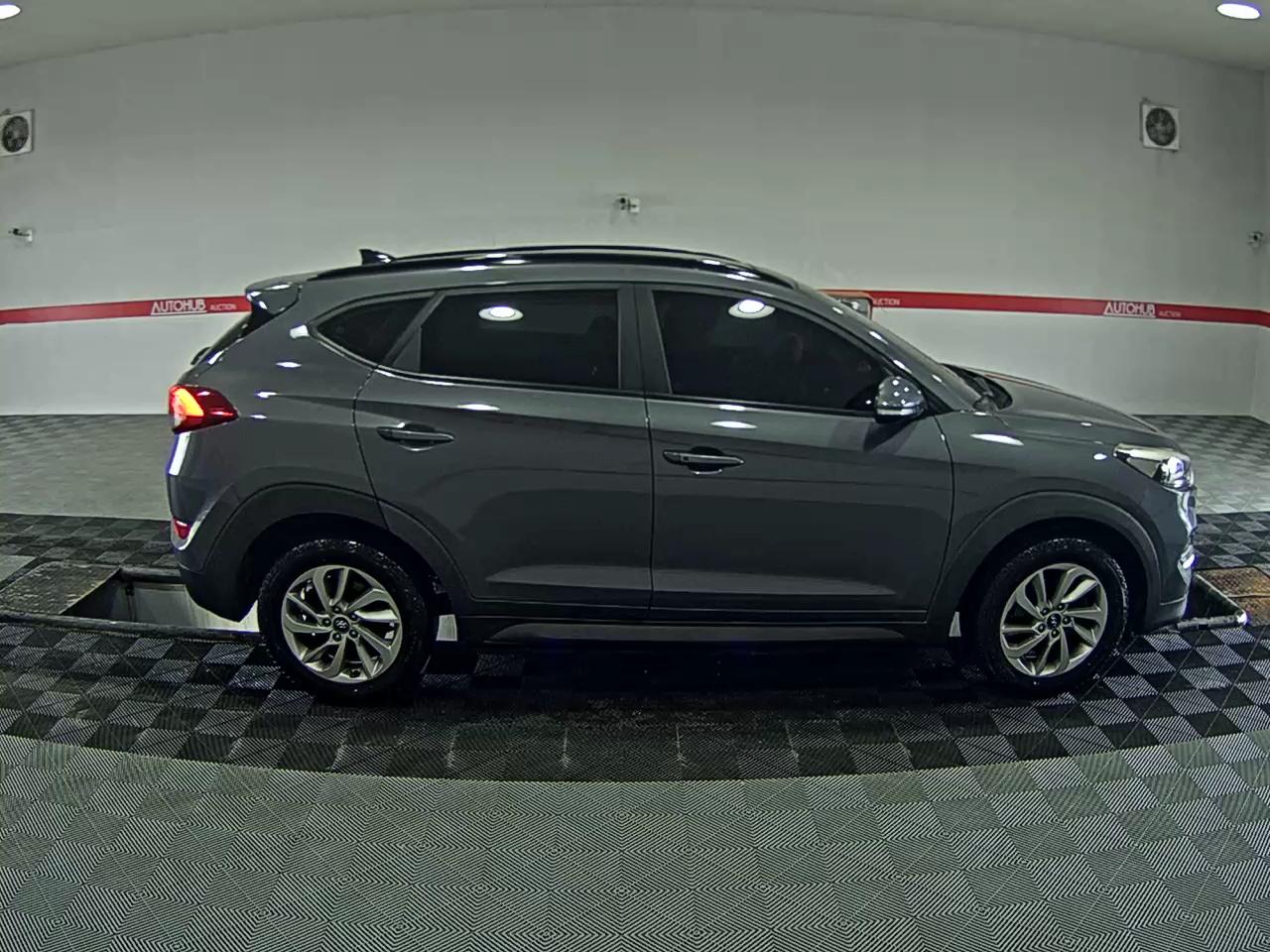 2016 - hyundai tucson