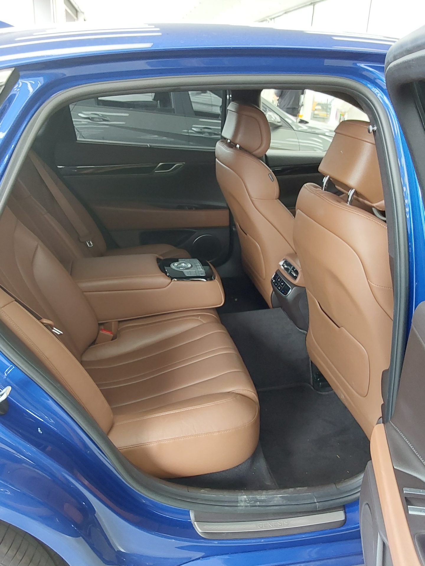 2021 - genesis g80