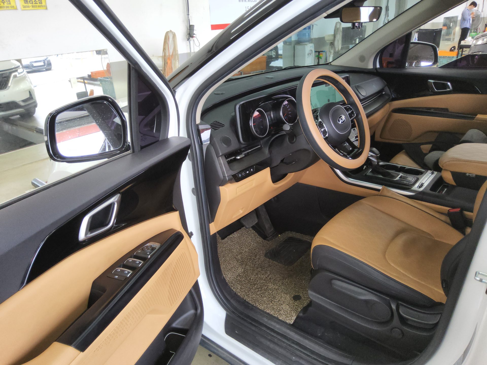 2021 - kia carnival