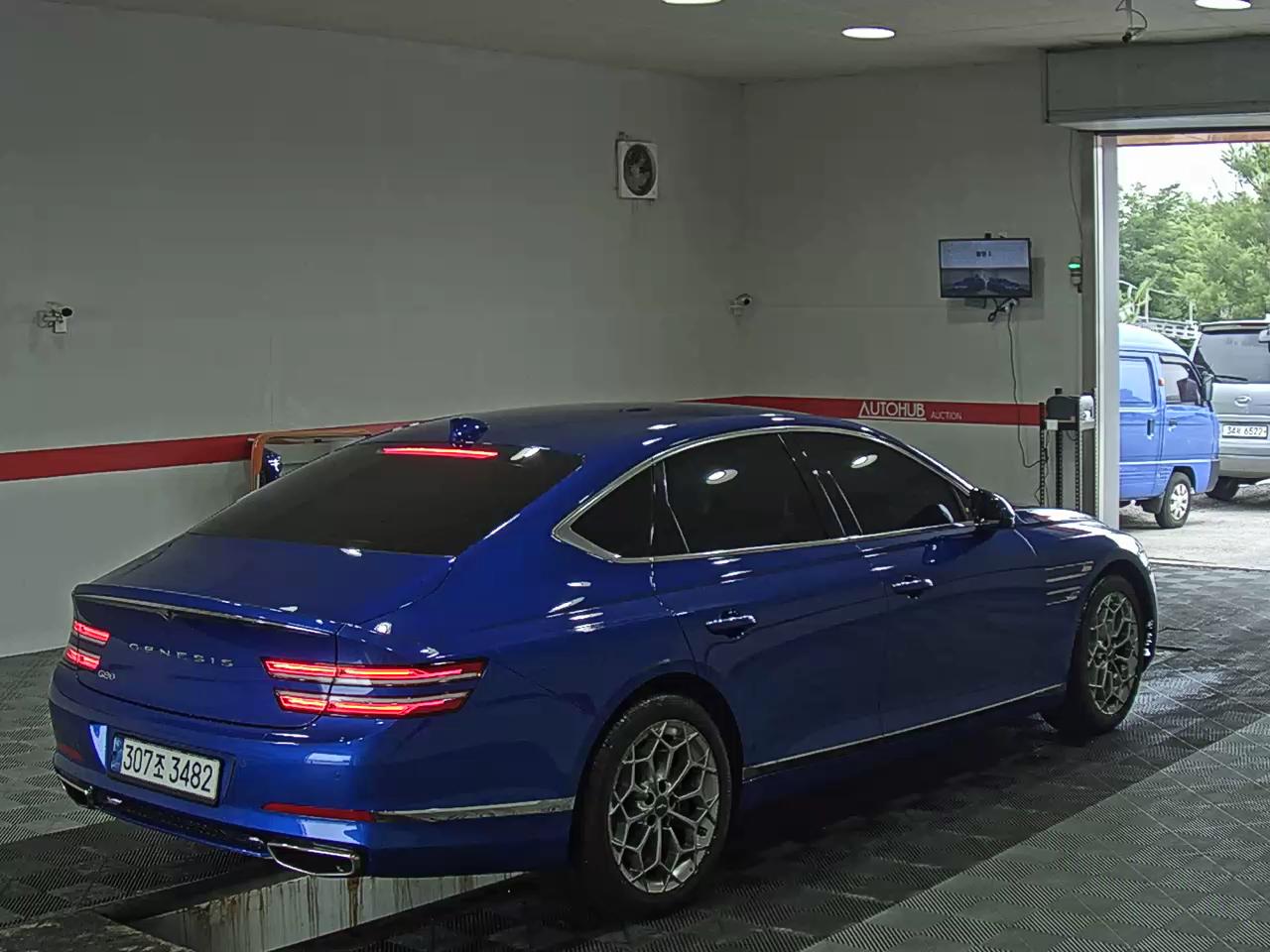 2021 - genesis g80
