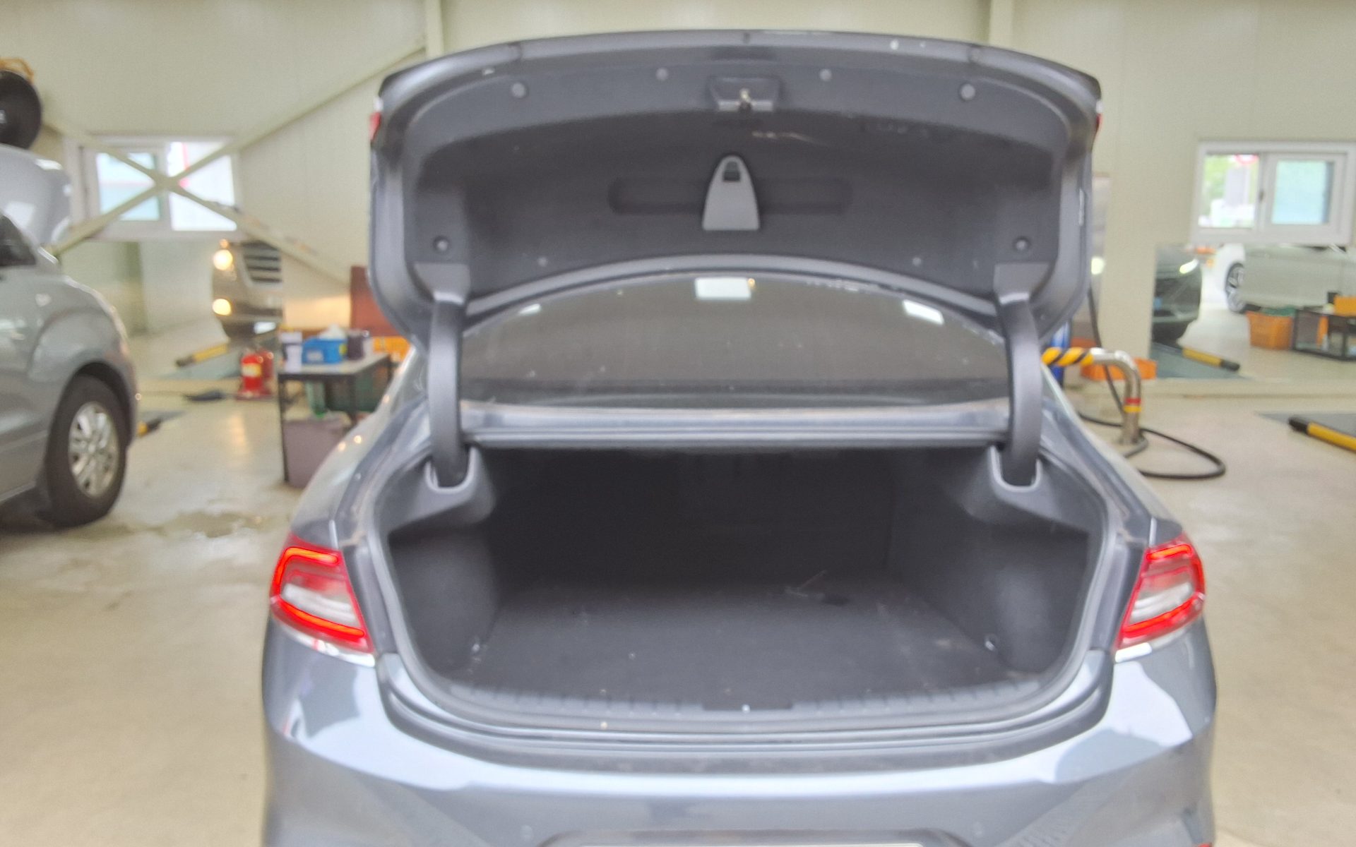 2019 - hyundai grandeur